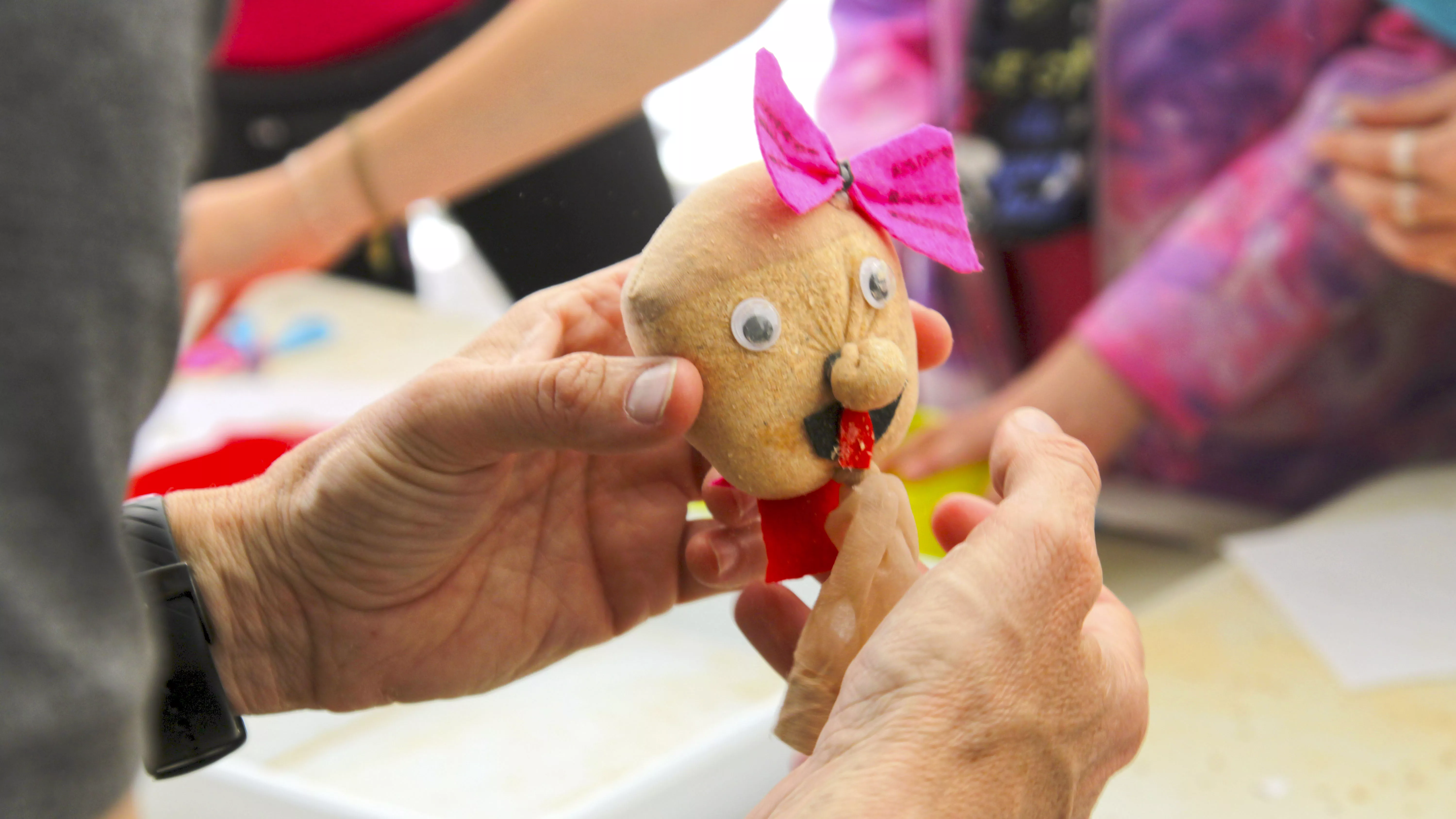 Público en la Feria de la Primavera de Biescas. Foto J. Molino Guisado