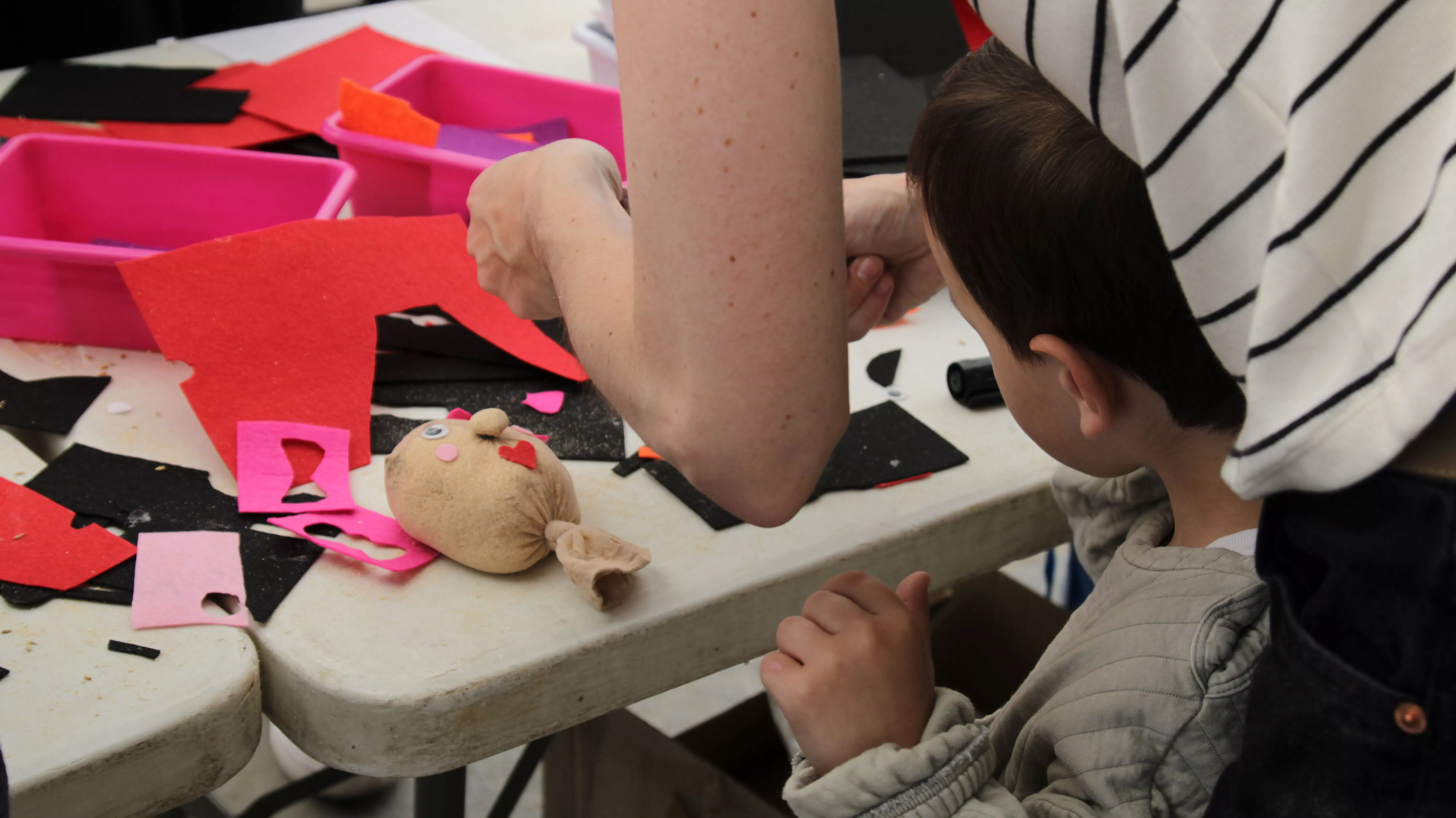 Público en la Feria de la Primavera de Biescas. Foto J. Molino Guisado