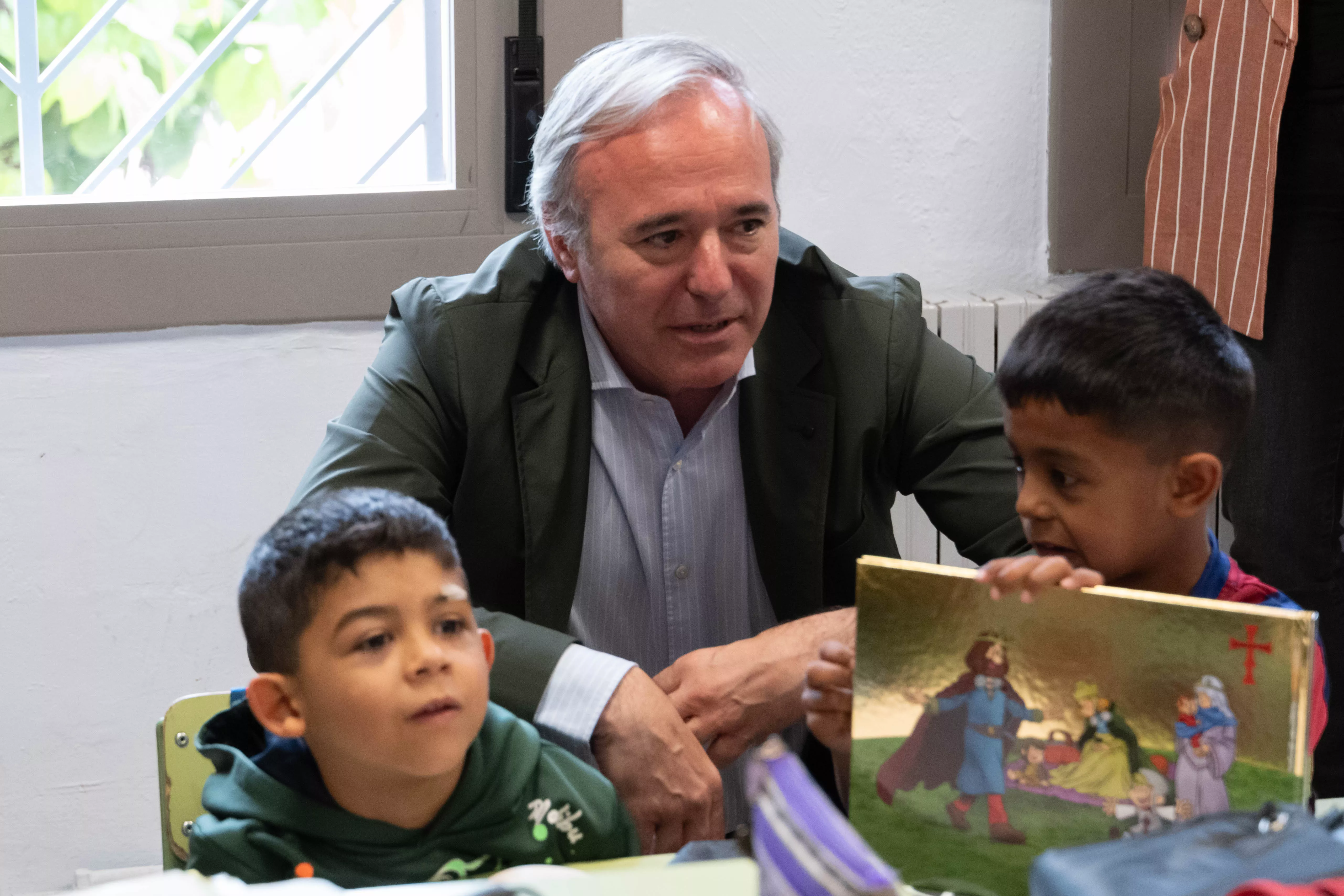 Presentación del plan de escuelas rurales de DGA y DPH. Foto Fabián Simón