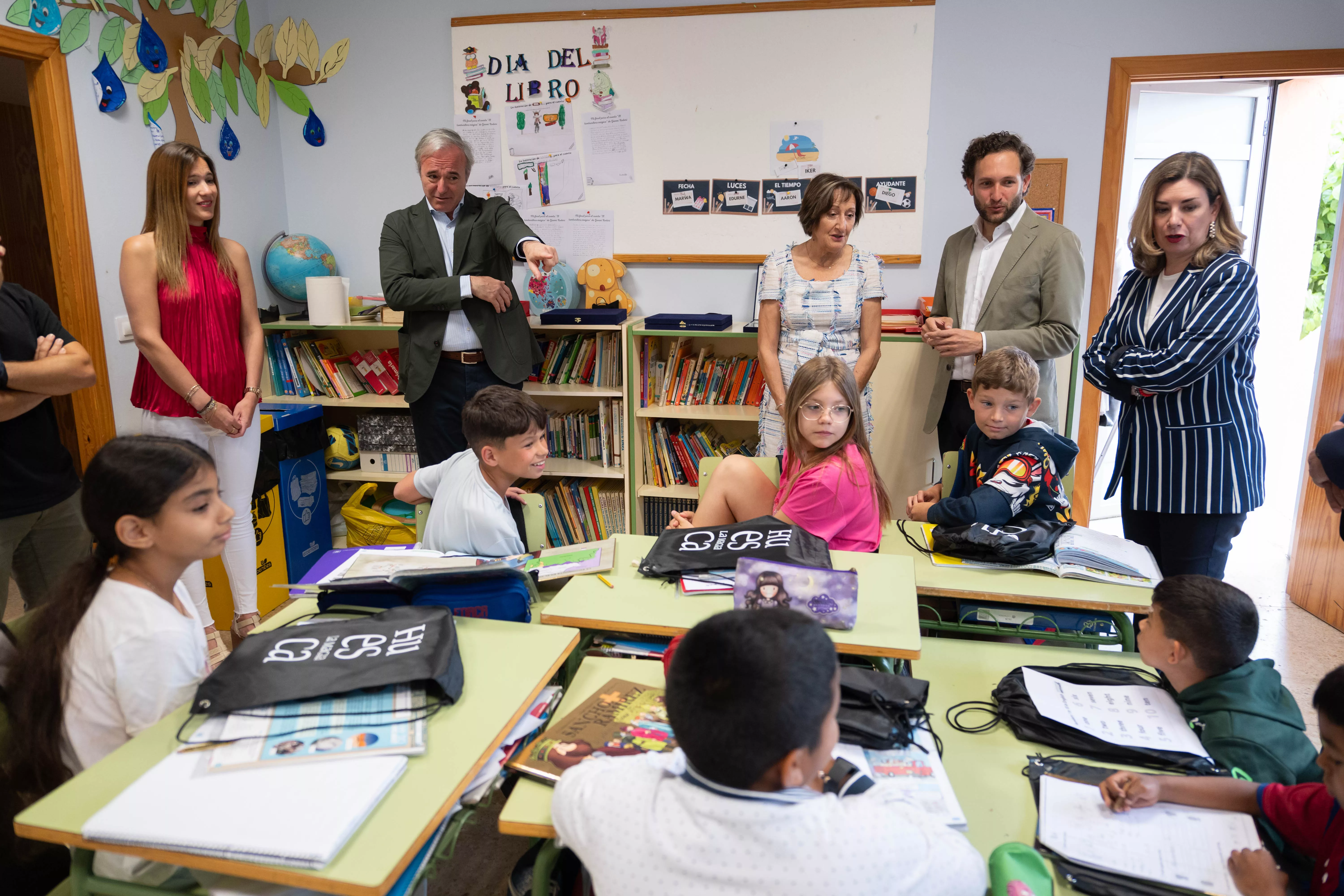 Presentación del plan de escuelas rurales de DGA y DPH. Foto Fabián Simón