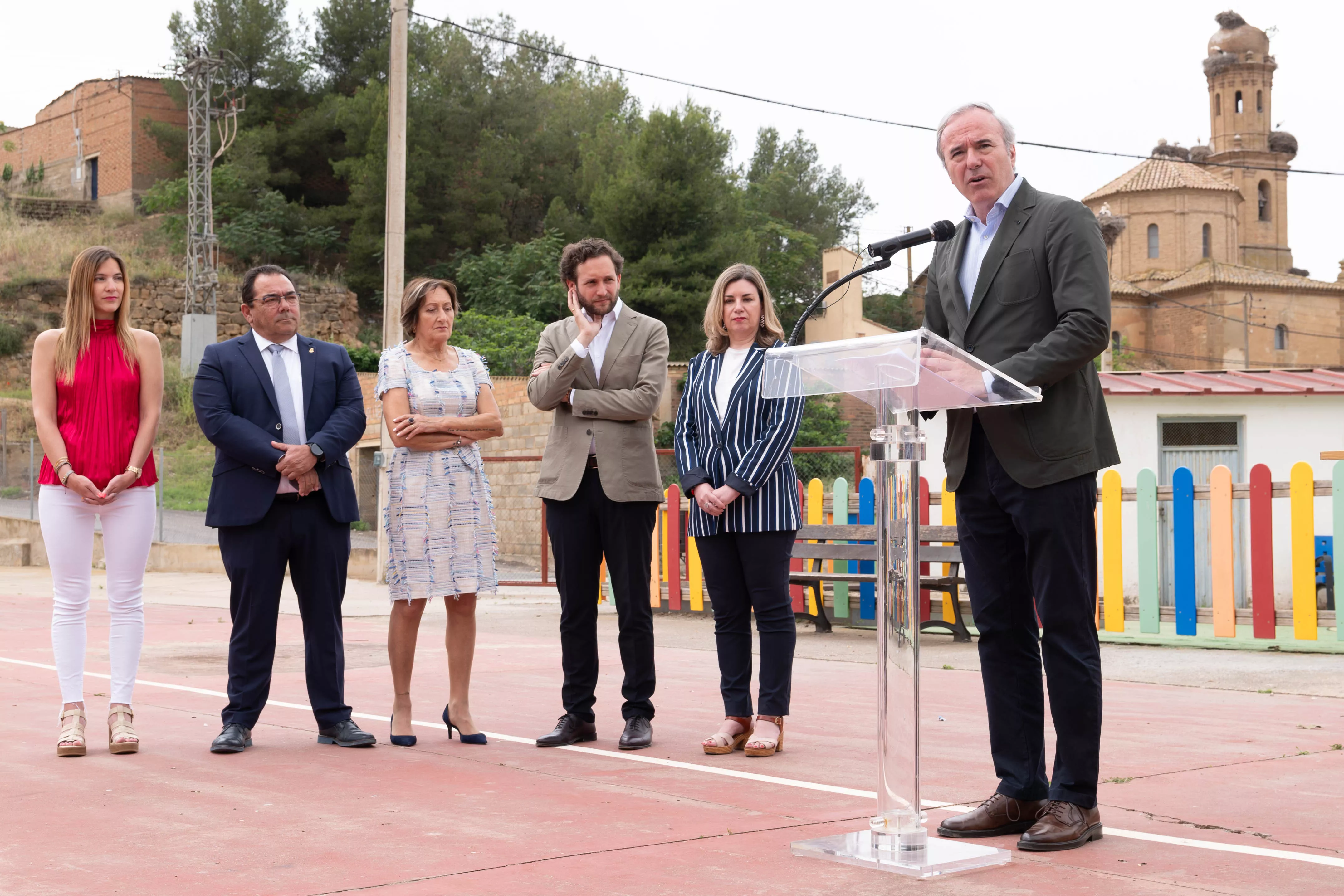 Presentación del plan de escuelas rurales de DGA y DPH. Foto Fabián Simón