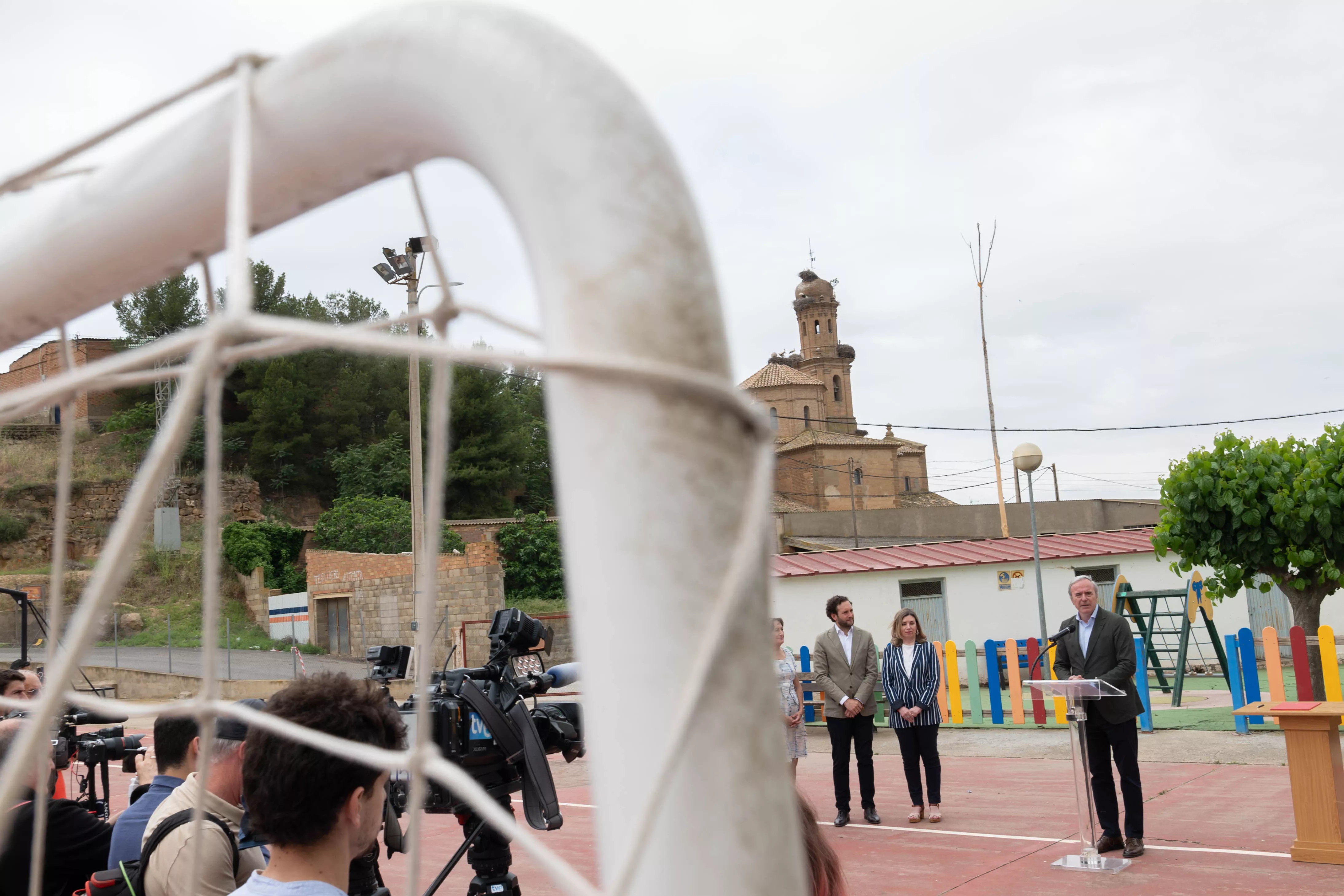 Presentación del plan de escuelas rurales de DGA y DPH. Foto Fabián Simón