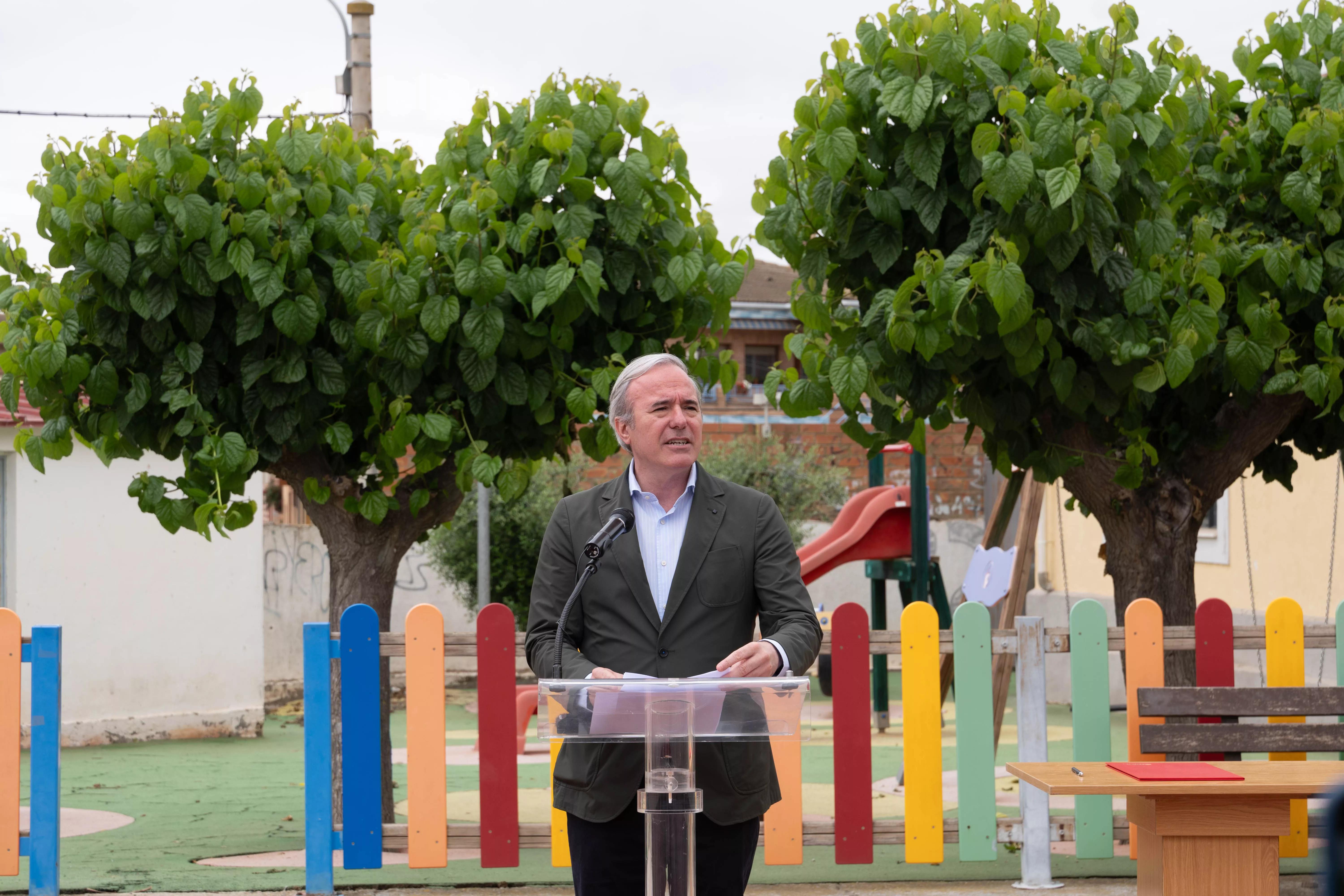 Presentación del plan de escuelas rurales de DGA y DPH. Foto Fabián Simón