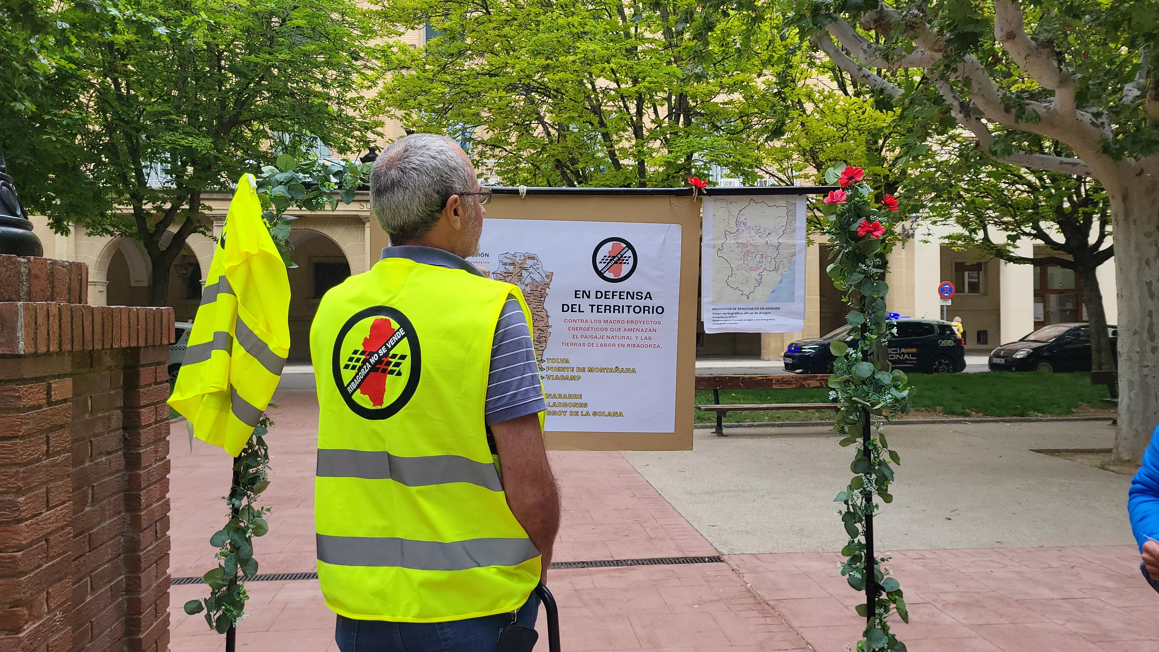 Concentración en Huesca contra los macroparques fotovoltacicos. Foto Mercedes Manterola