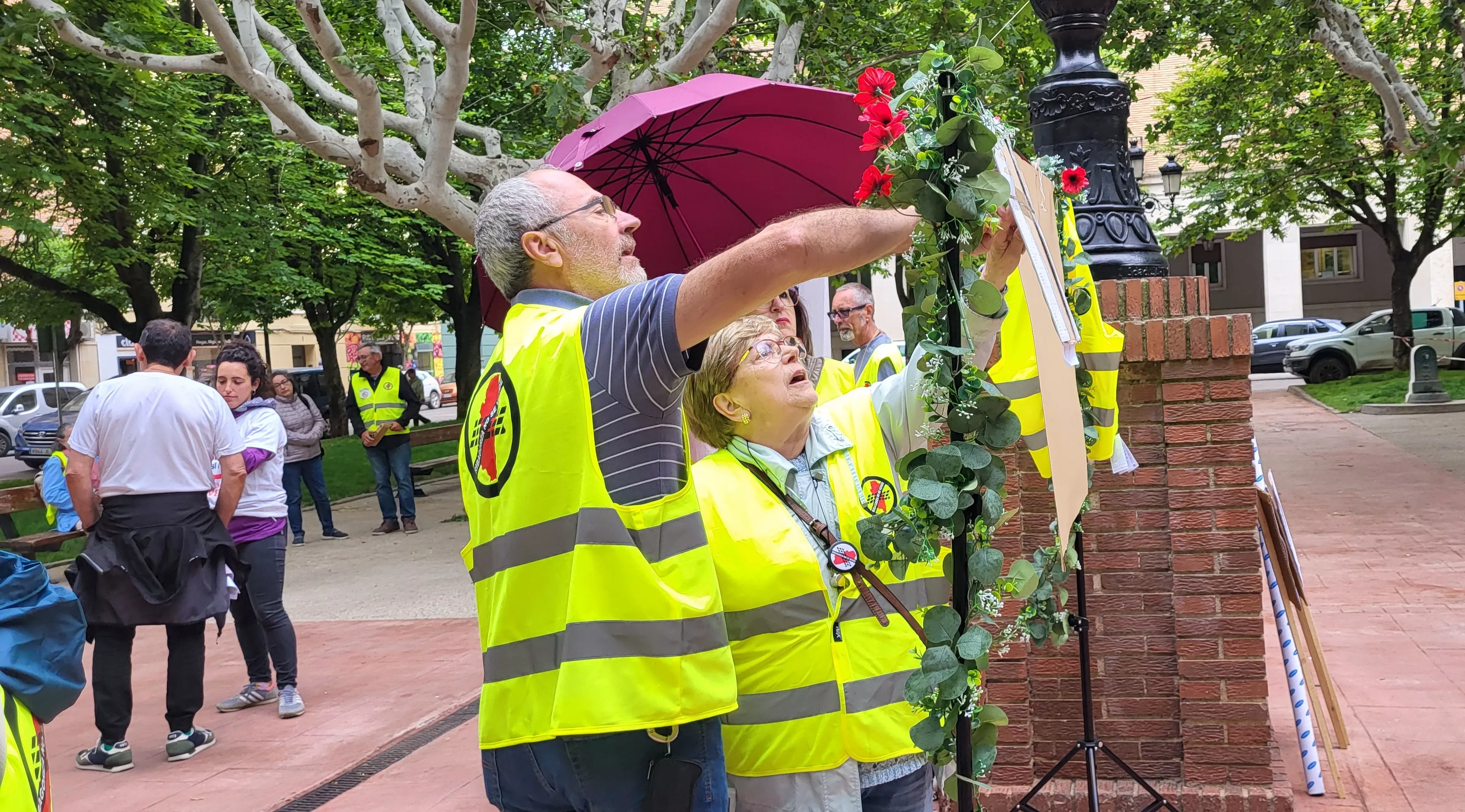 Concentración en Huesca contra los macroparques fotovoltacicos. Foto Mercedes Manterola