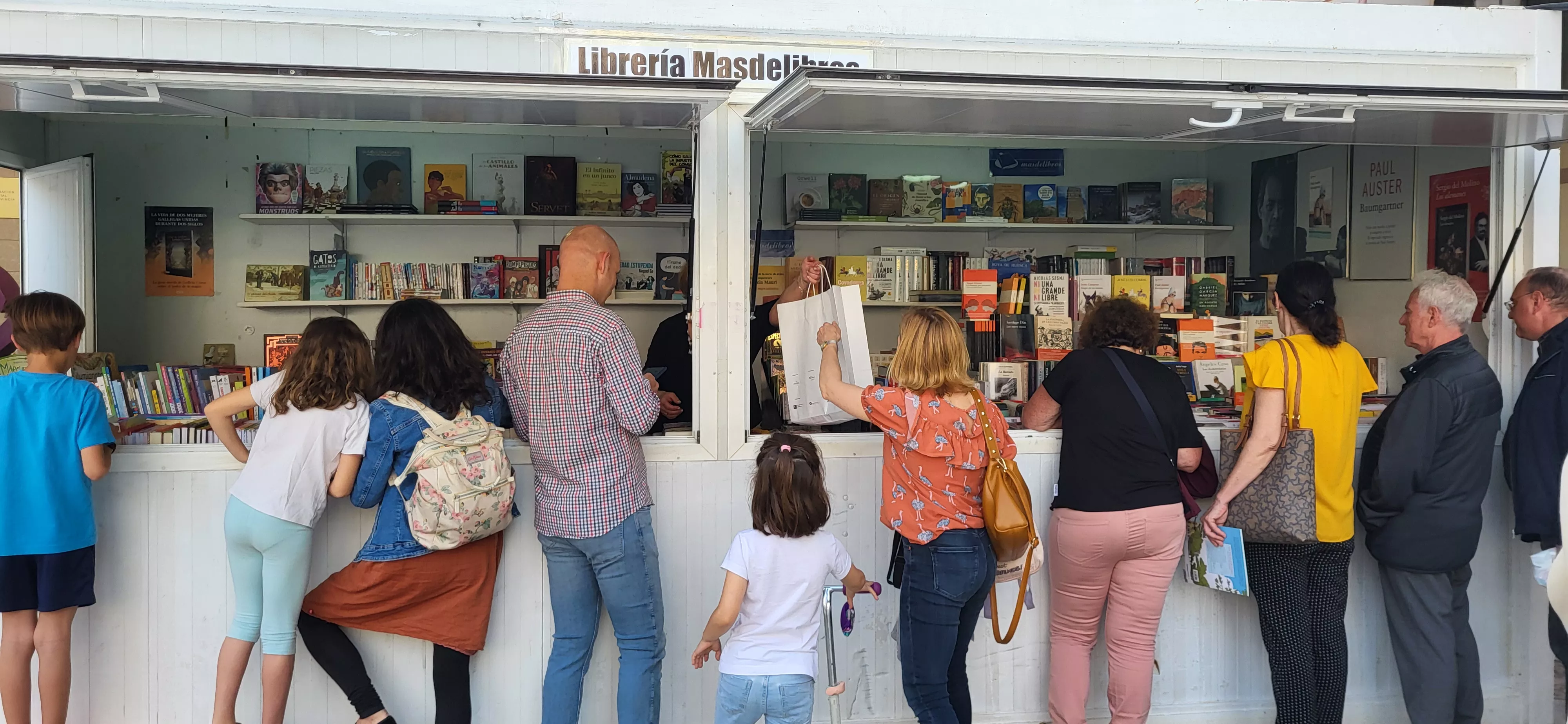 Feria del Libro de Huesca este lunes 27 de mayo. Foto Mercedes Manterola