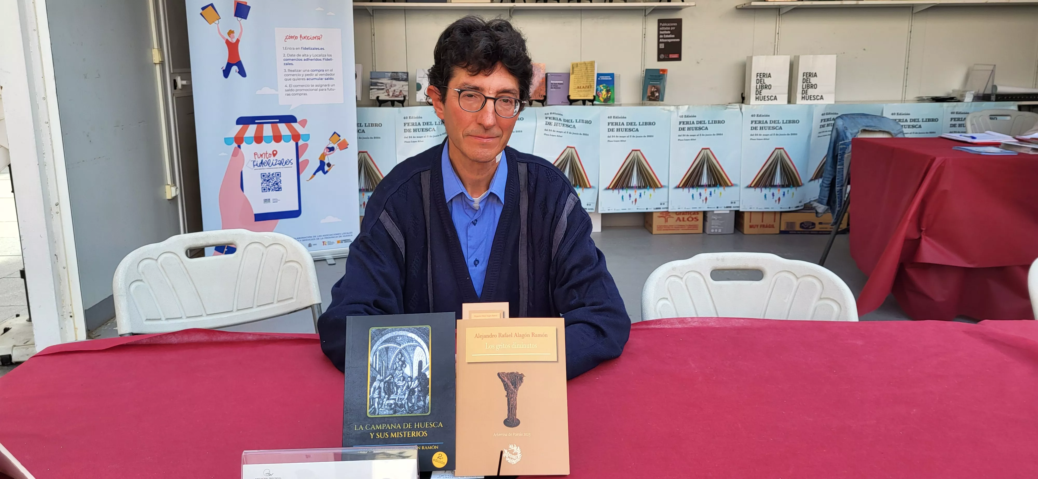 Alejando Alagón ha presentado el poemario "Los gritos diminutos". Foto Mercedes Manterola