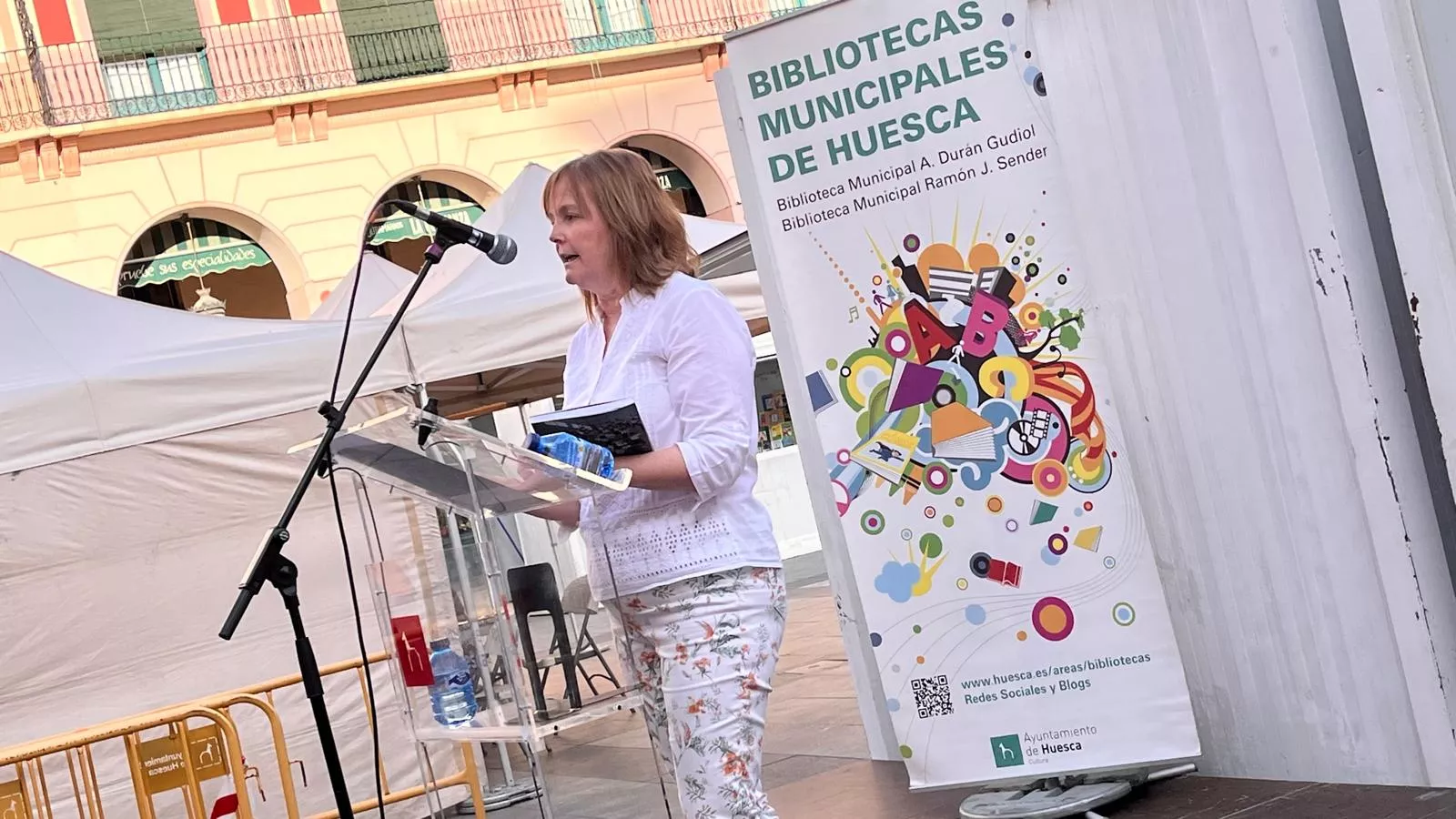 Recital del grupo de creación poética de las Bibliotecas Municipales. Foto Mercedes Manterola