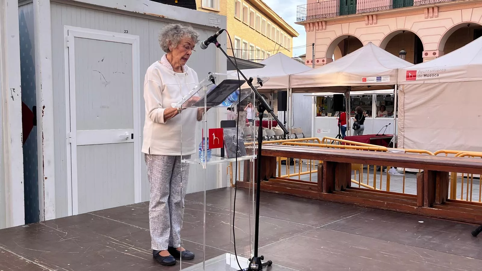 Recital del grupo de creación poética de las Bibliotecas Municipales. Foto Mercedes Manterola