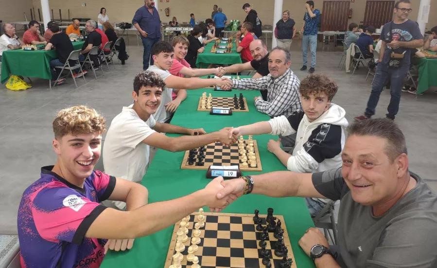 Equipos en el torneo de la tarde del Memorial David Lafarga.