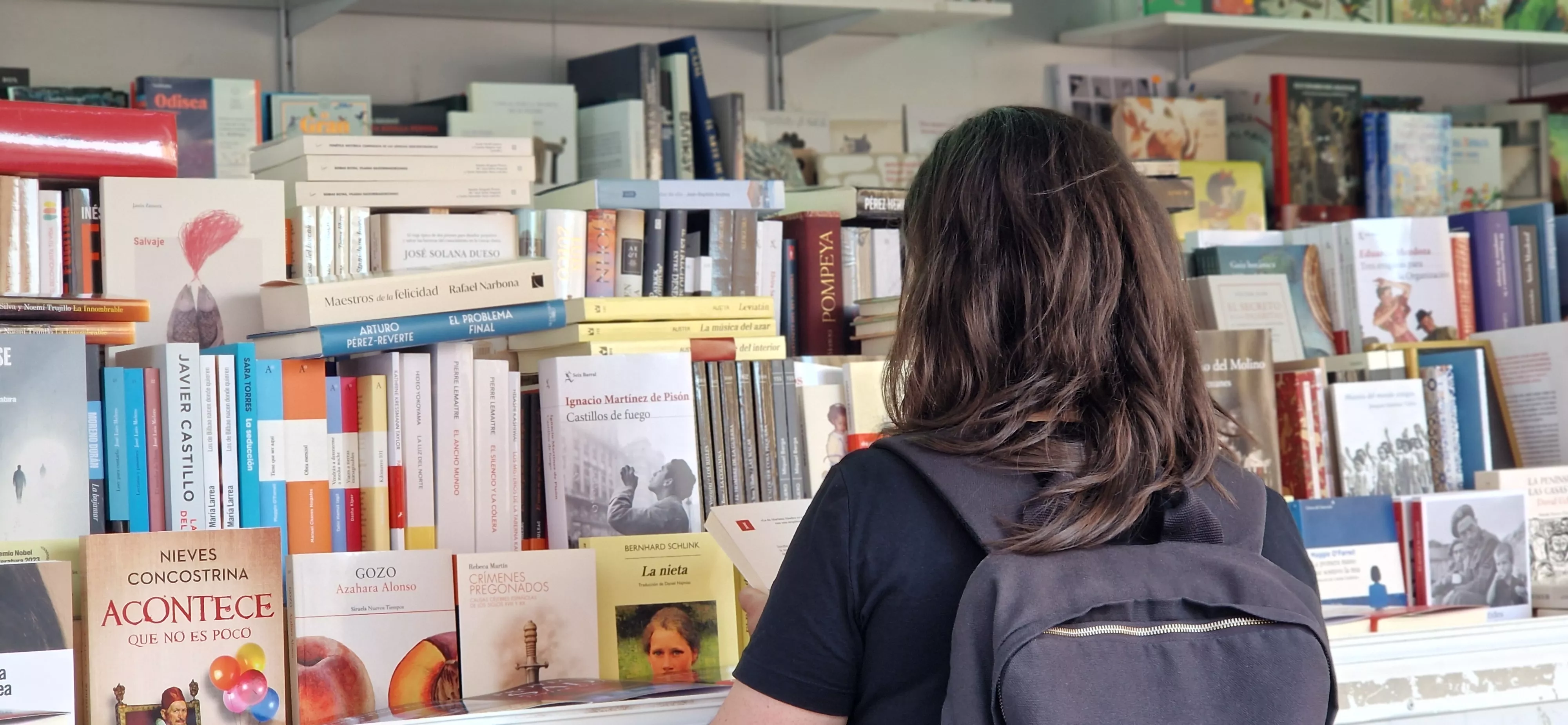 Taller de manualidades con Vicky de Sus. Foto Myriam Martínez