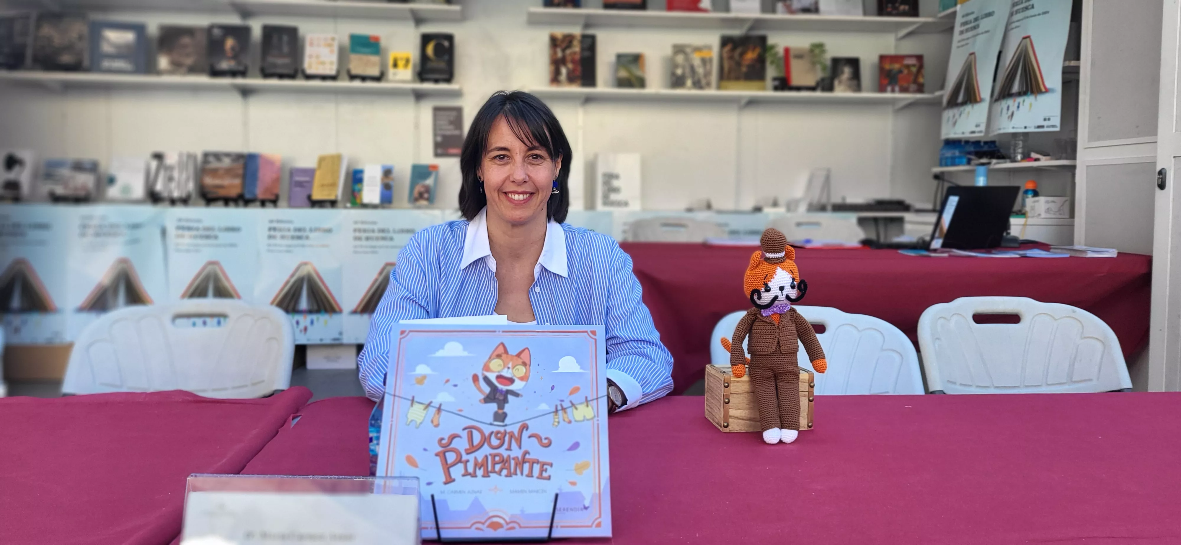 María Carmen Aznar en la Feria del Libro de Huesca. Mercedes Manterola