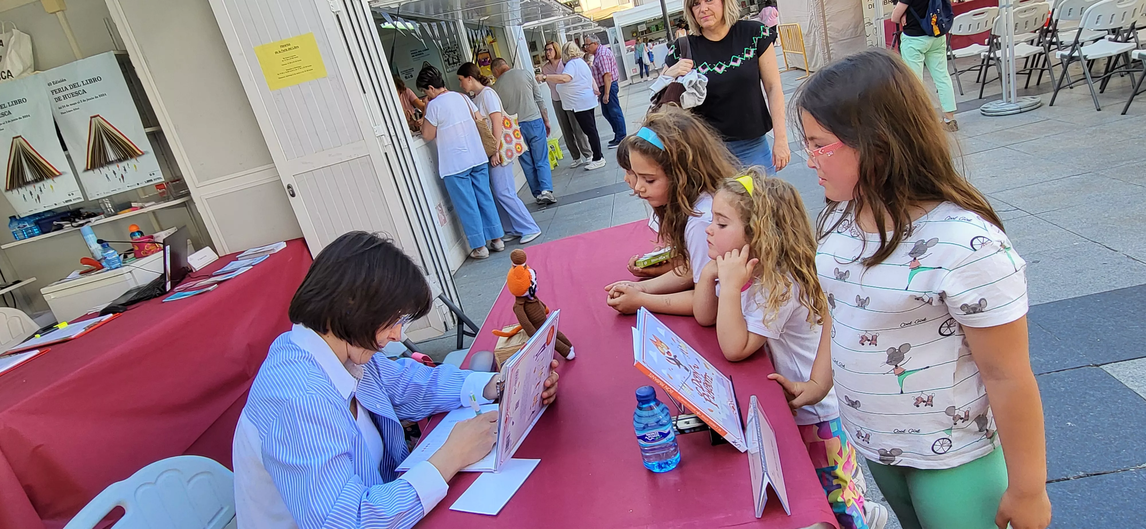 Jornada del miércoles en la 40 Feria del Libro de Huesca. Foto Mercedes Manterola