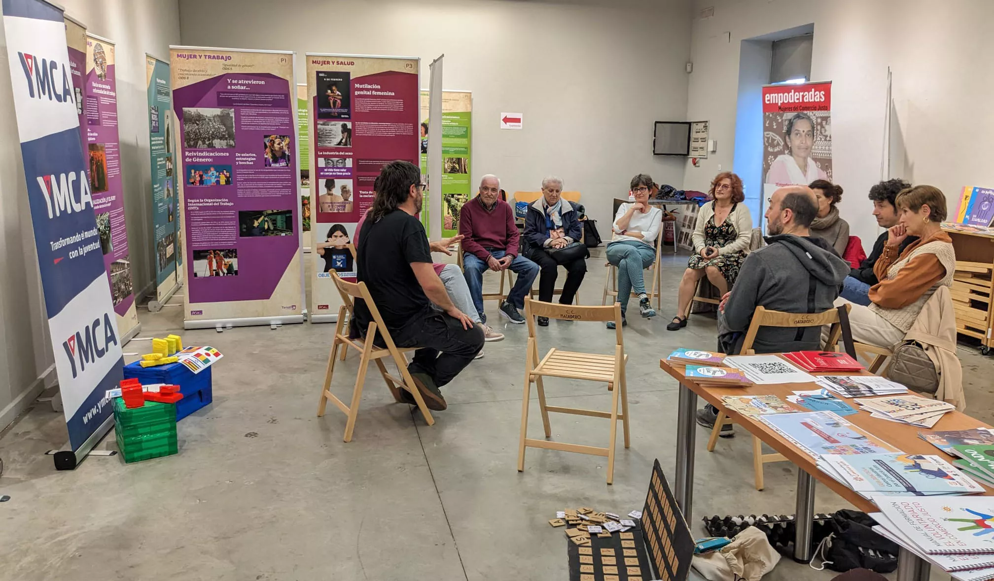  Jornadas de educación ciudadana “Flores de todo el mundo”