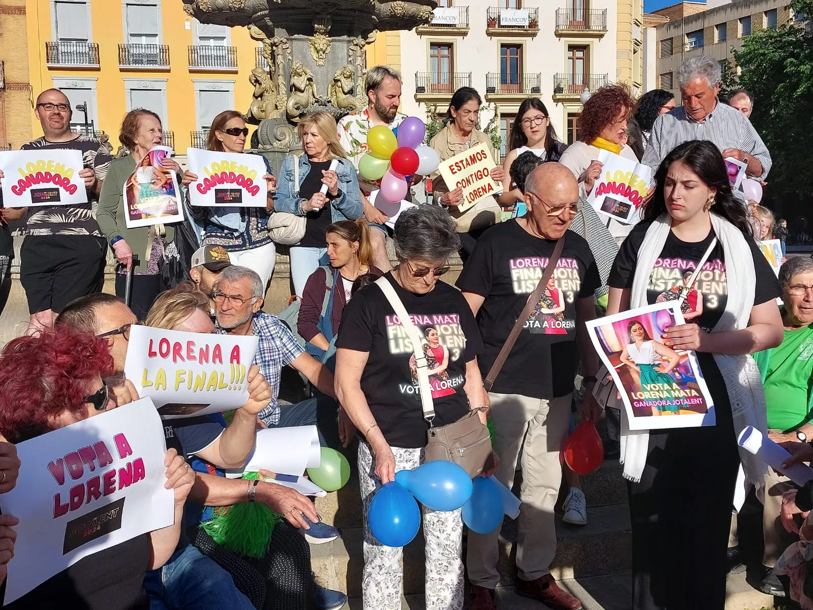 Lorena Mata en la Plaza de Navarra en la promoción de Jotalent