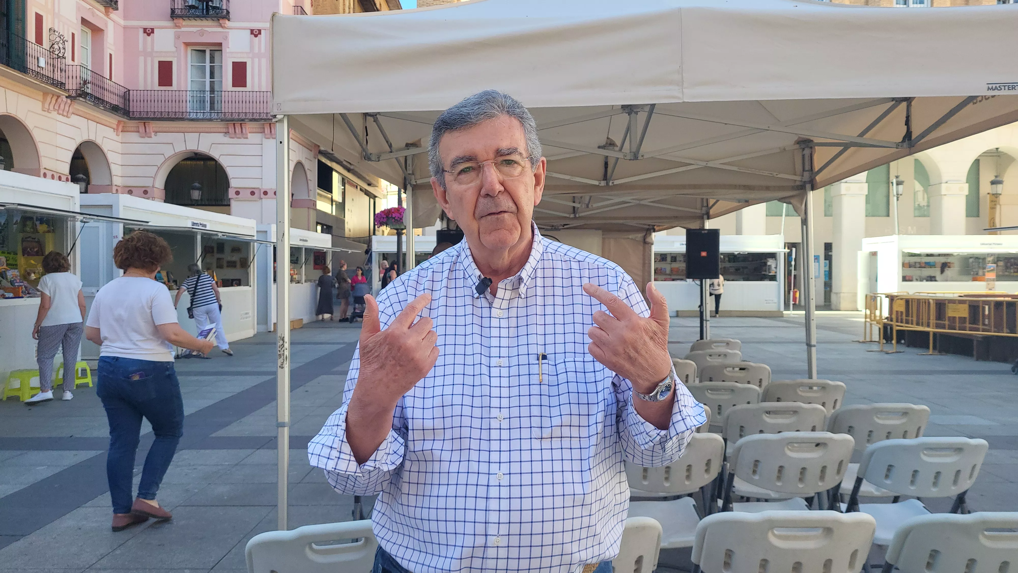 Antonio García Omedes en la Feria del Libro de Huesca. Foto Mercedes Manterola