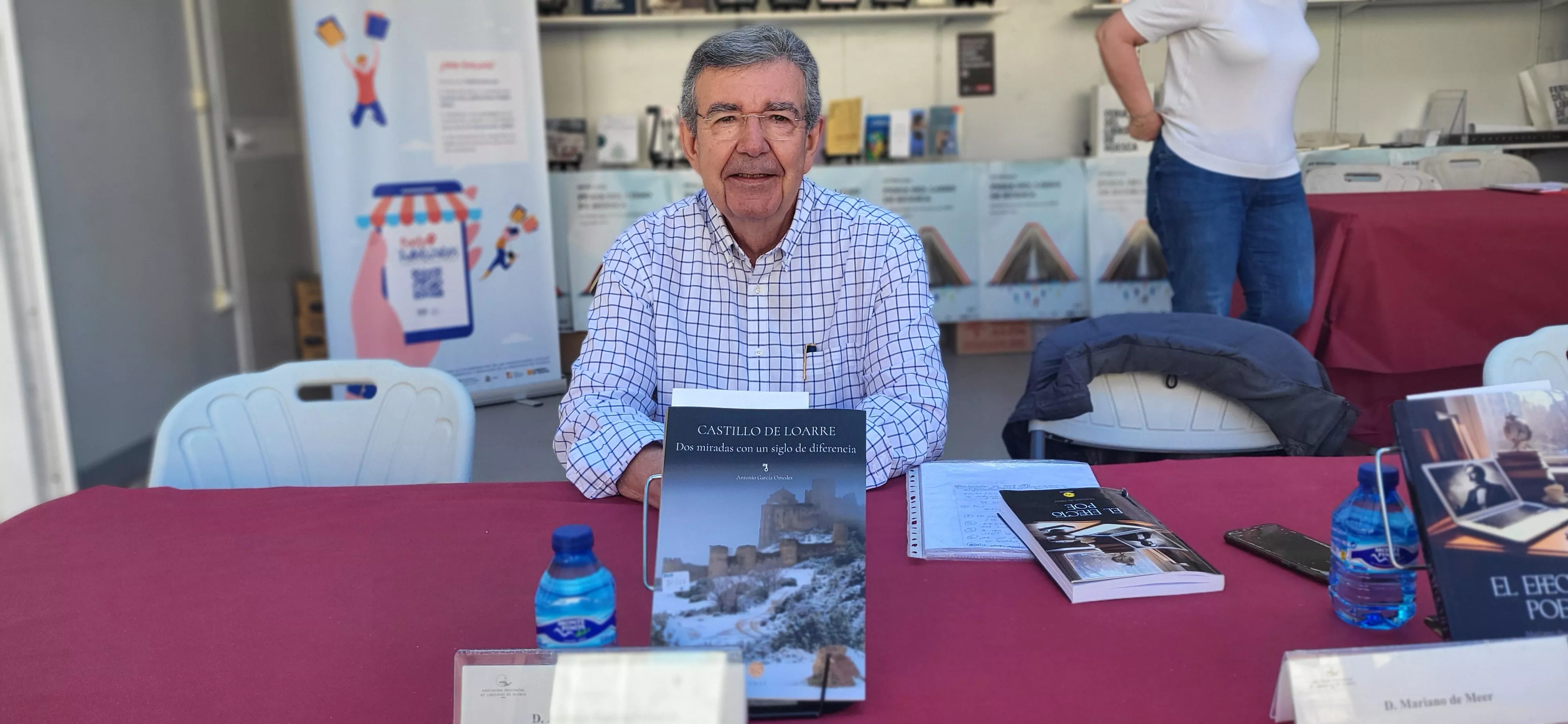 Antonio García Omedes en la Feria del Libro de Huesca. Foto Mercedes Manterola