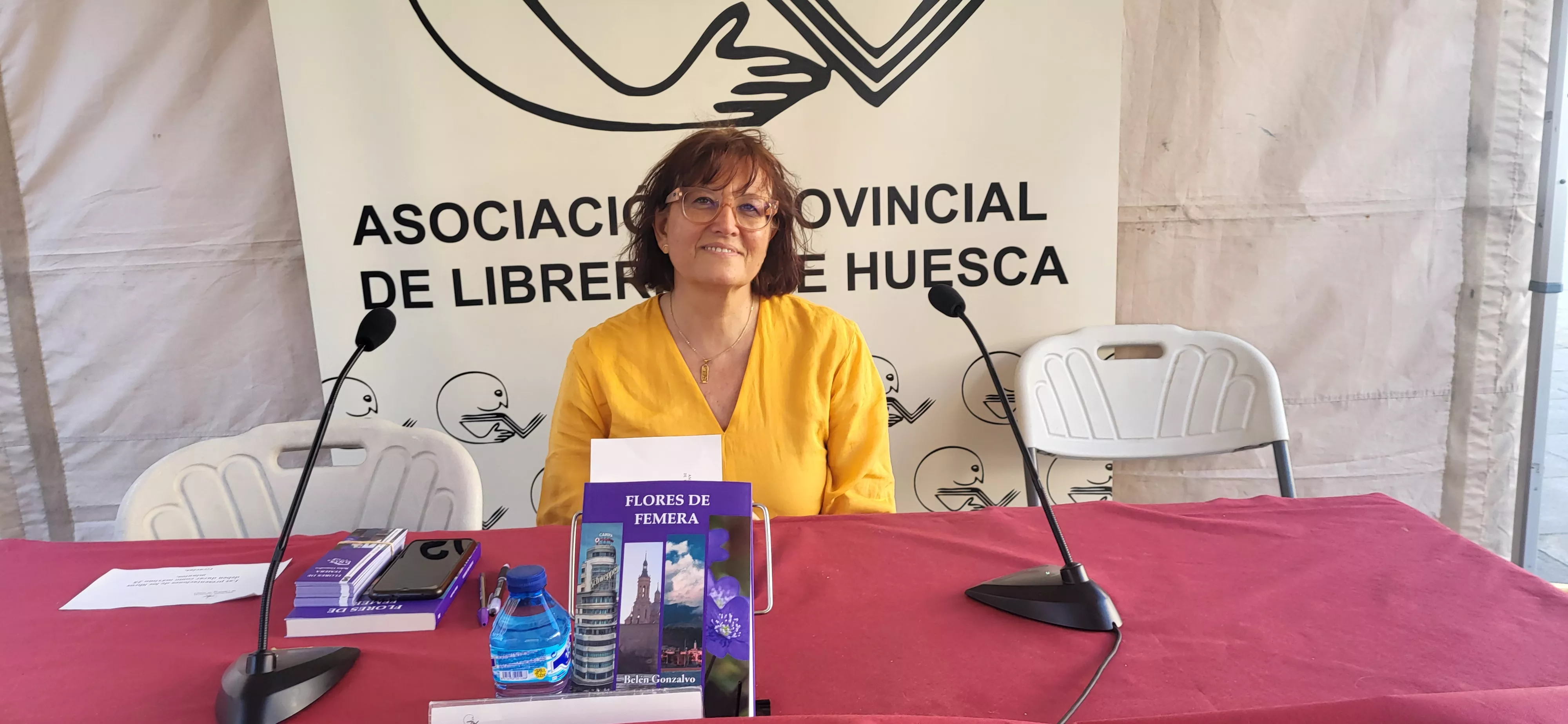 Belén Gonzalvo en la Feria del Libro de Huesca. Foto Mercedes Manterola