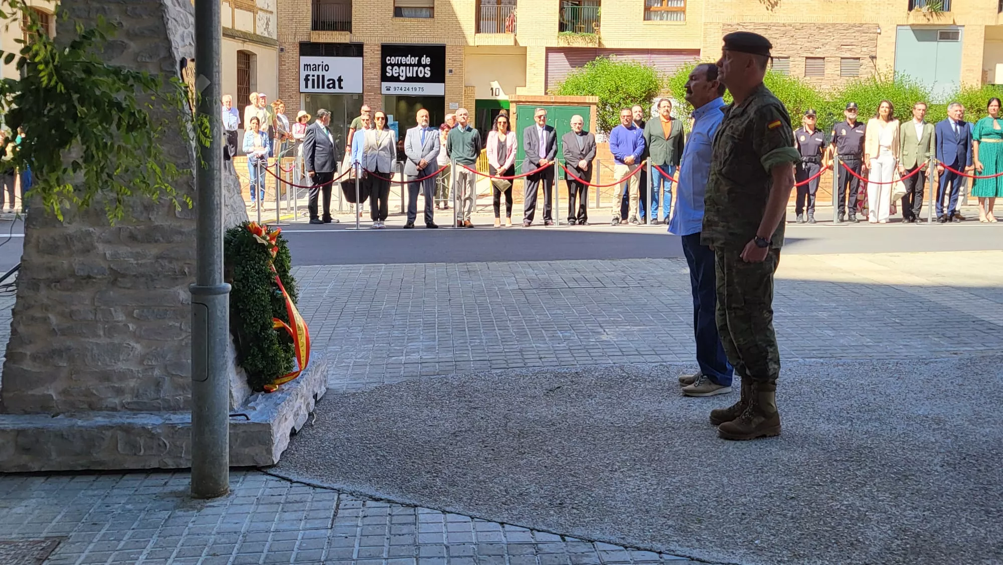 Acto de Izado de la Bandera en Huesca