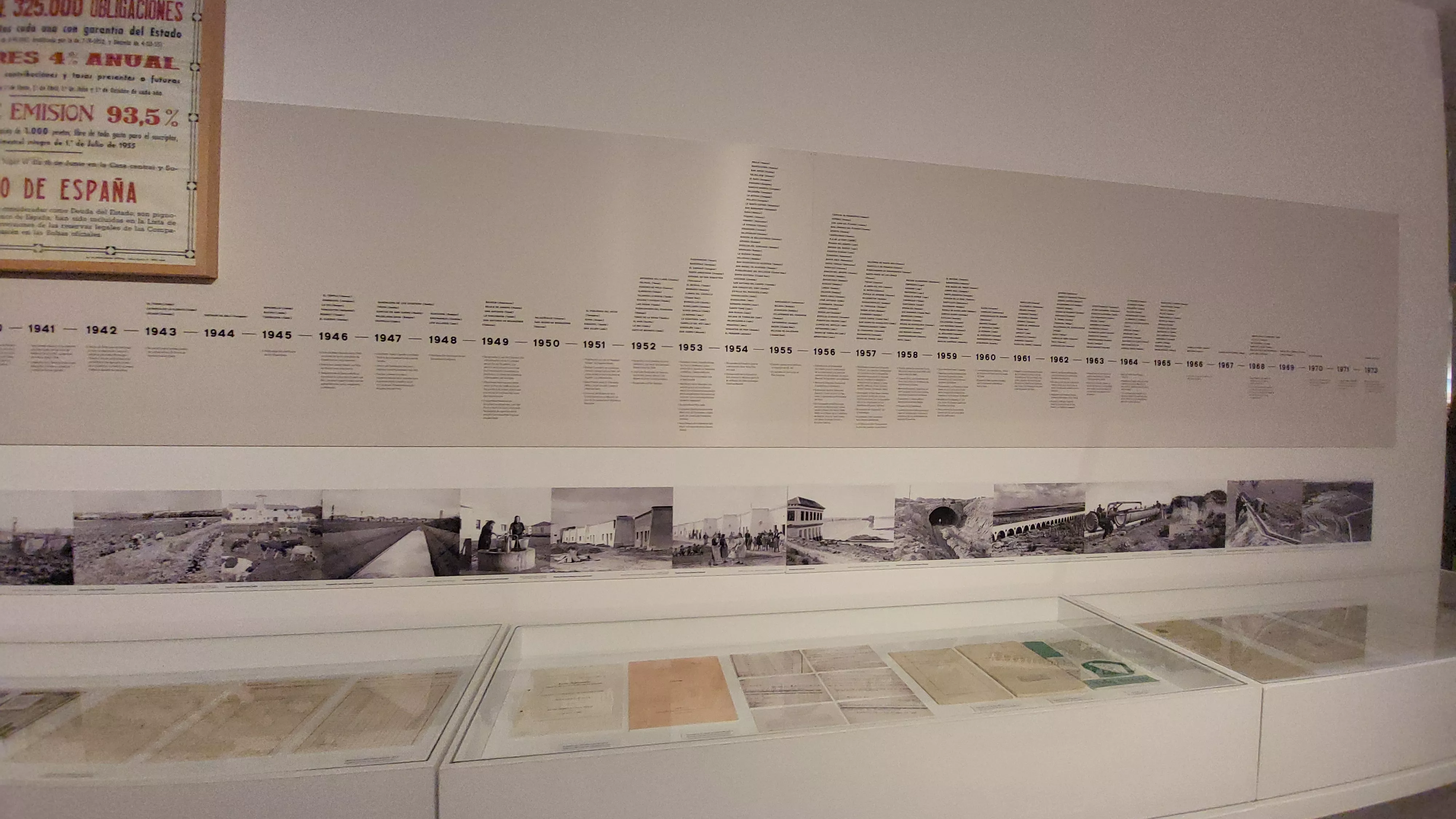 Exposición "Pueblos de colonización. Miradas a un paisaje inventado" en la DPH. Foto Mercedes Manterola