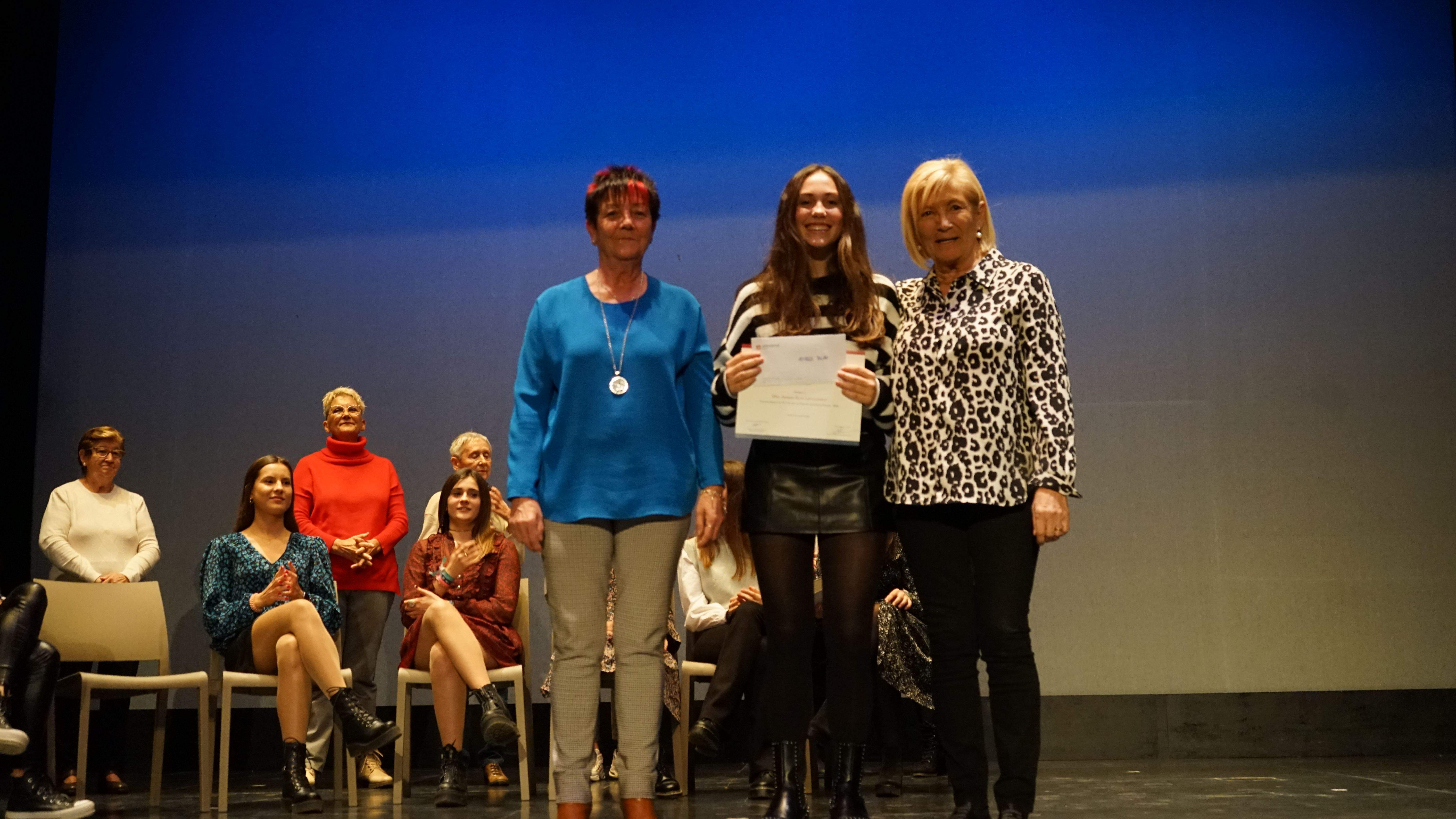 Entrega del segundo premio de Eurostorys en Salesianos. FOTOS JULIO AGUERRI