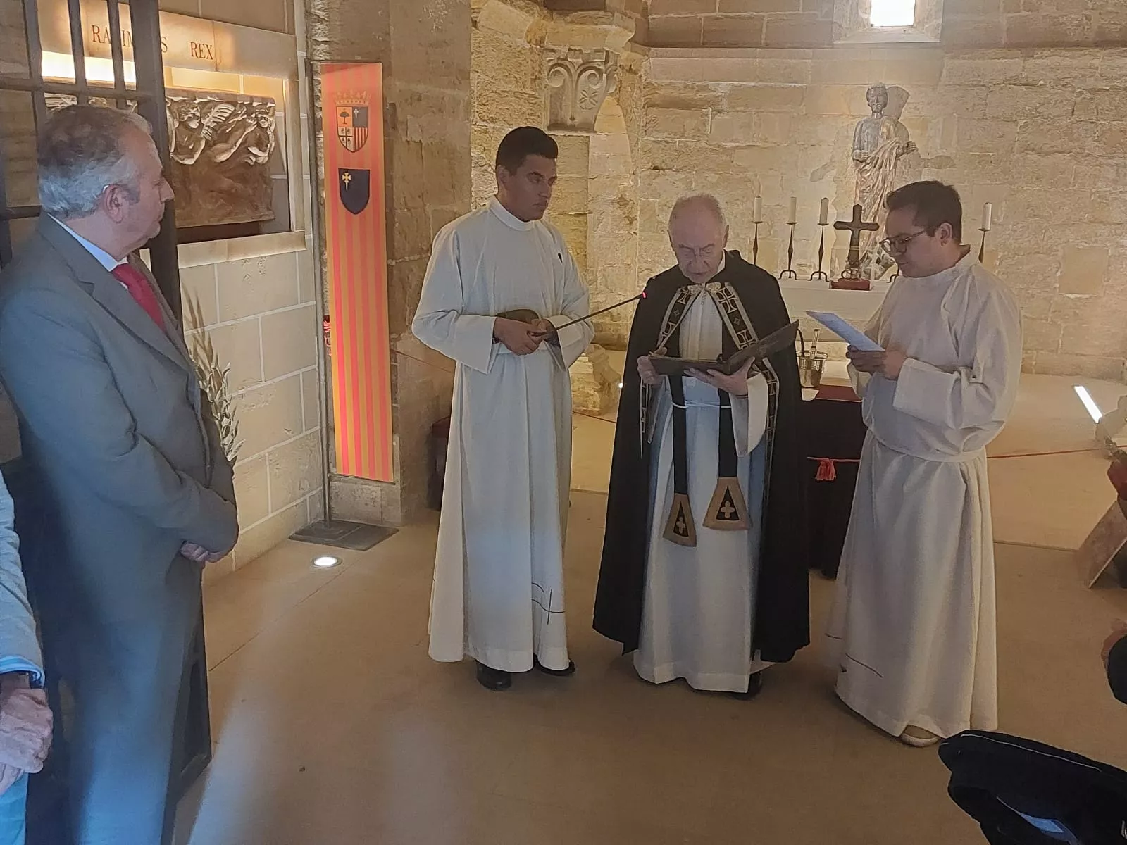 Homenaje a los Reyes Alfonso y Ramiro en San Pedro el Viejo