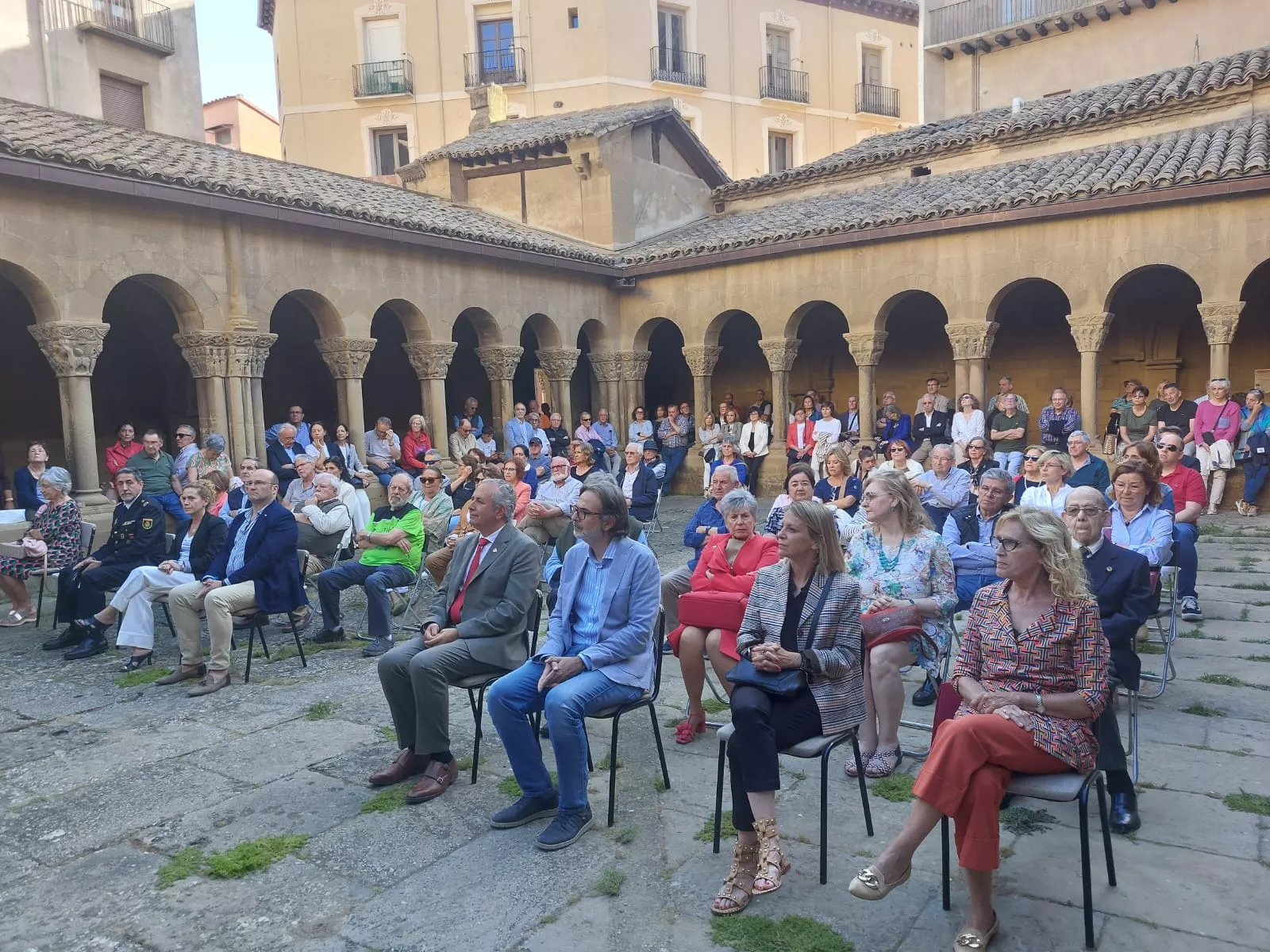 Homenaje a los Reyes Alfonso y Ramiro en San Pedro el Viejo