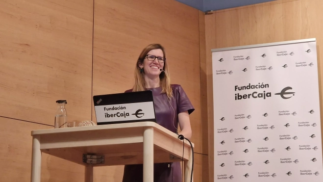 Rosa Molina, en el Centro Fundación Ibercaja de Huesca. Foto Myriam Martínez Rosa Molina, en el Centro Fundación Ibercaja de Huesca. Foto Myriam Martínez