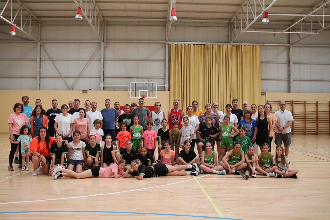Foto de familia en el partido de las estrellas.