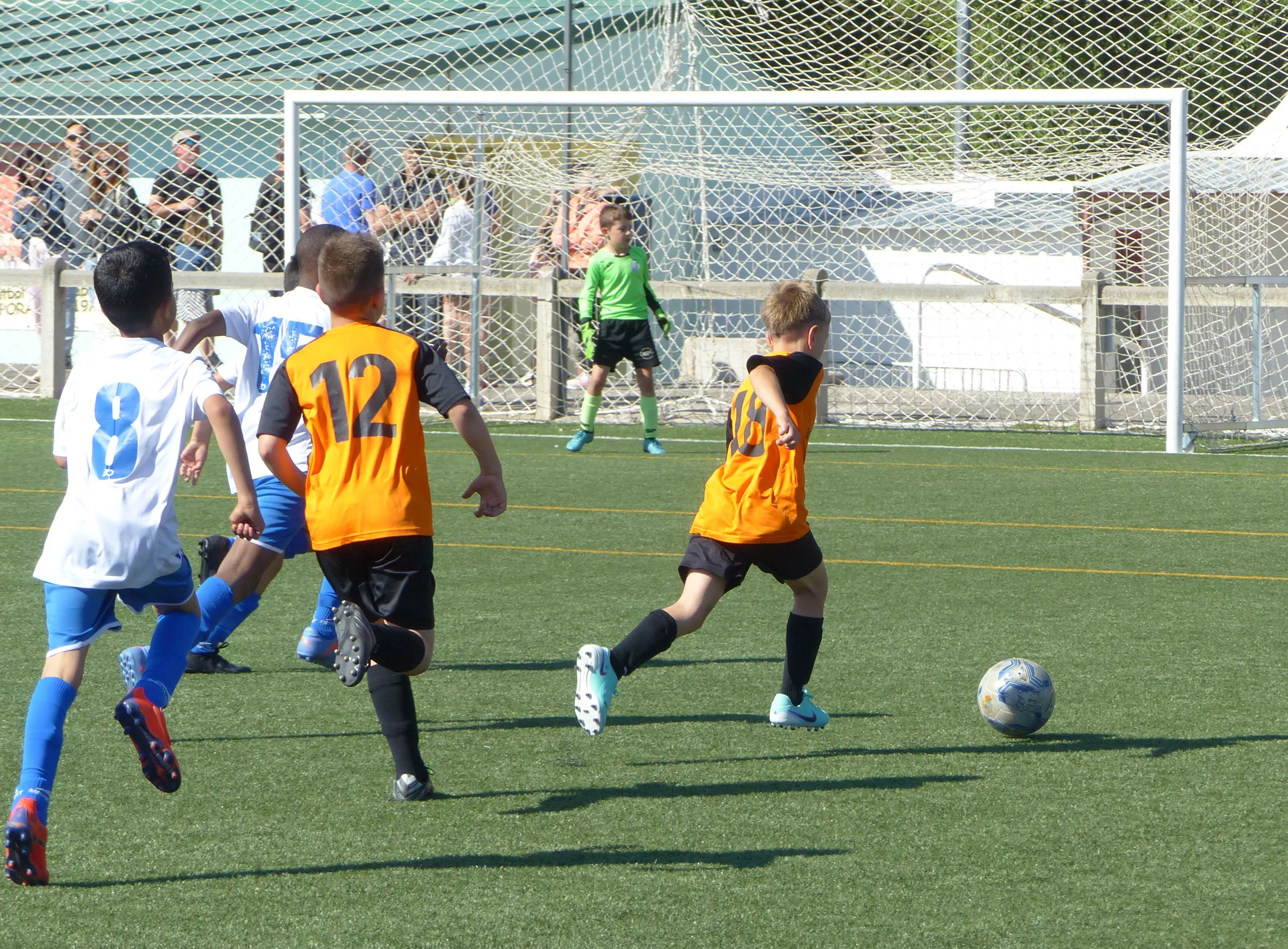 TORNEO FÚTBOL BASE SABIÑÁNIGO. Urbanismo presenta un plan especial para el desarrollo de un complejo de fútbol en Huesca.  Foto: Andrés Alcaraz.