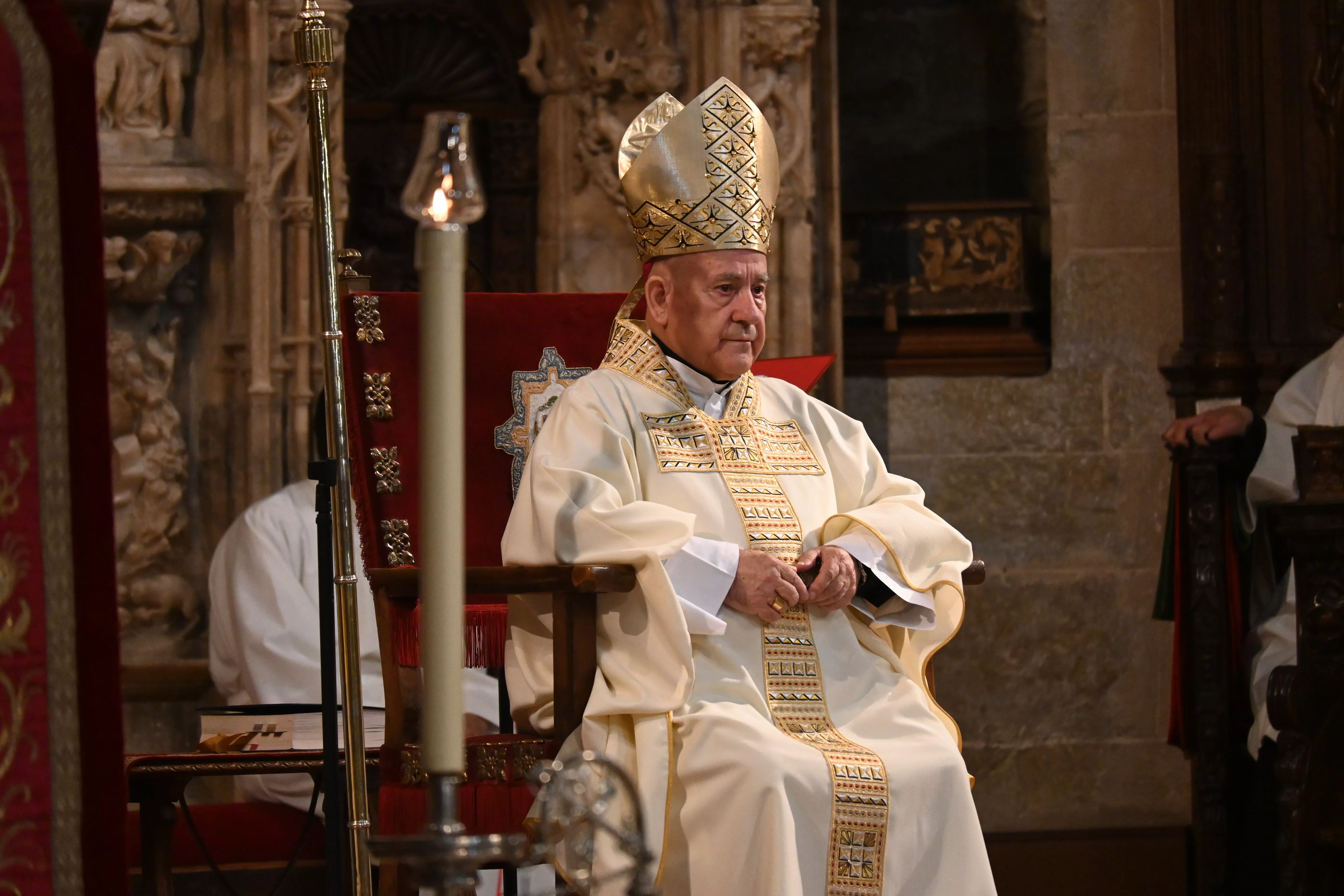 Monseñor Vicente Jiménez Zamora, en la Catedral de Huesca. Foto Carlos Jalle