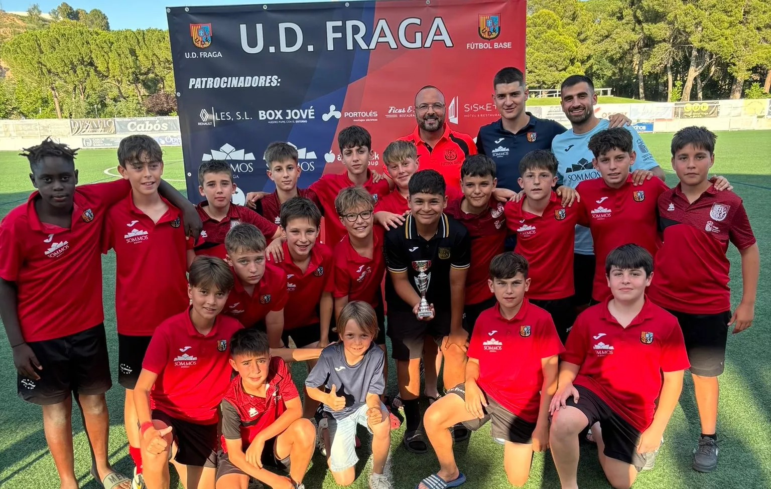 El Fraga, club anfitrión. El Ebro y el Huesca se llevan el Torneo de fútbol Ciudad de Fraga