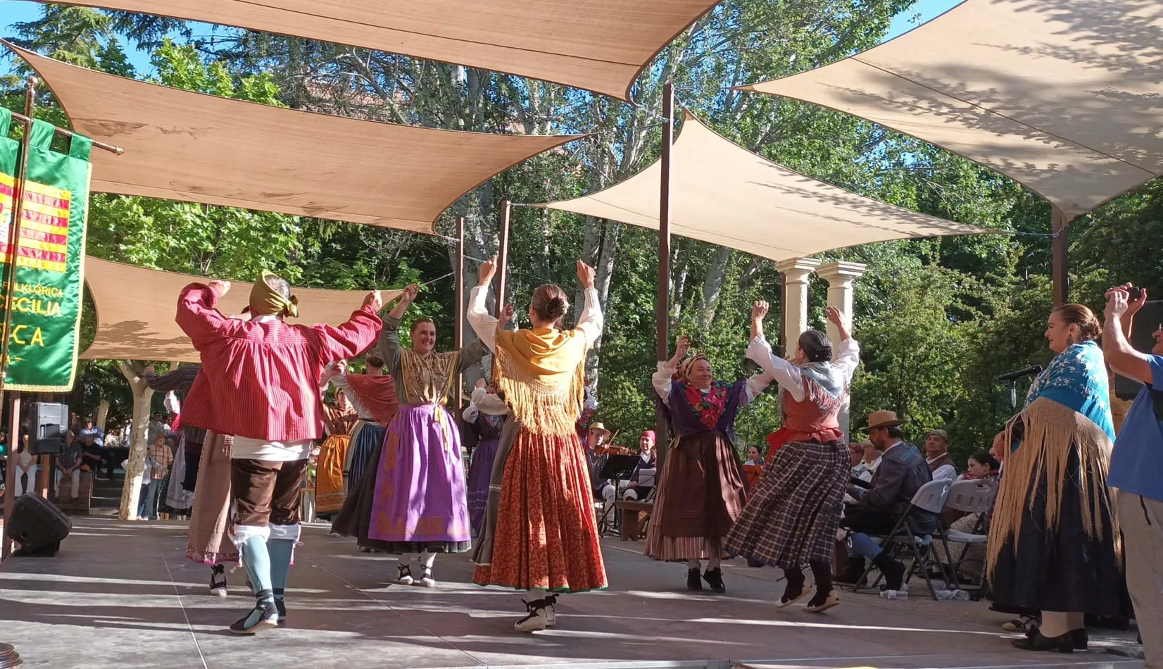 Agrupación Folklórica de Santa Cecilia en el Ciclo de Primavera 2024