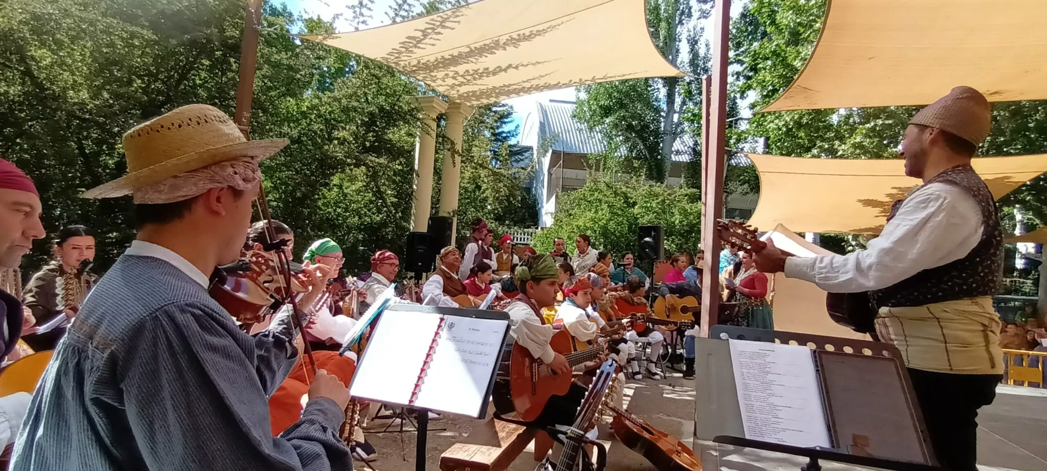 Agrupación Folklórica de Santa Cecilia en el Ciclo de Primavera 2024