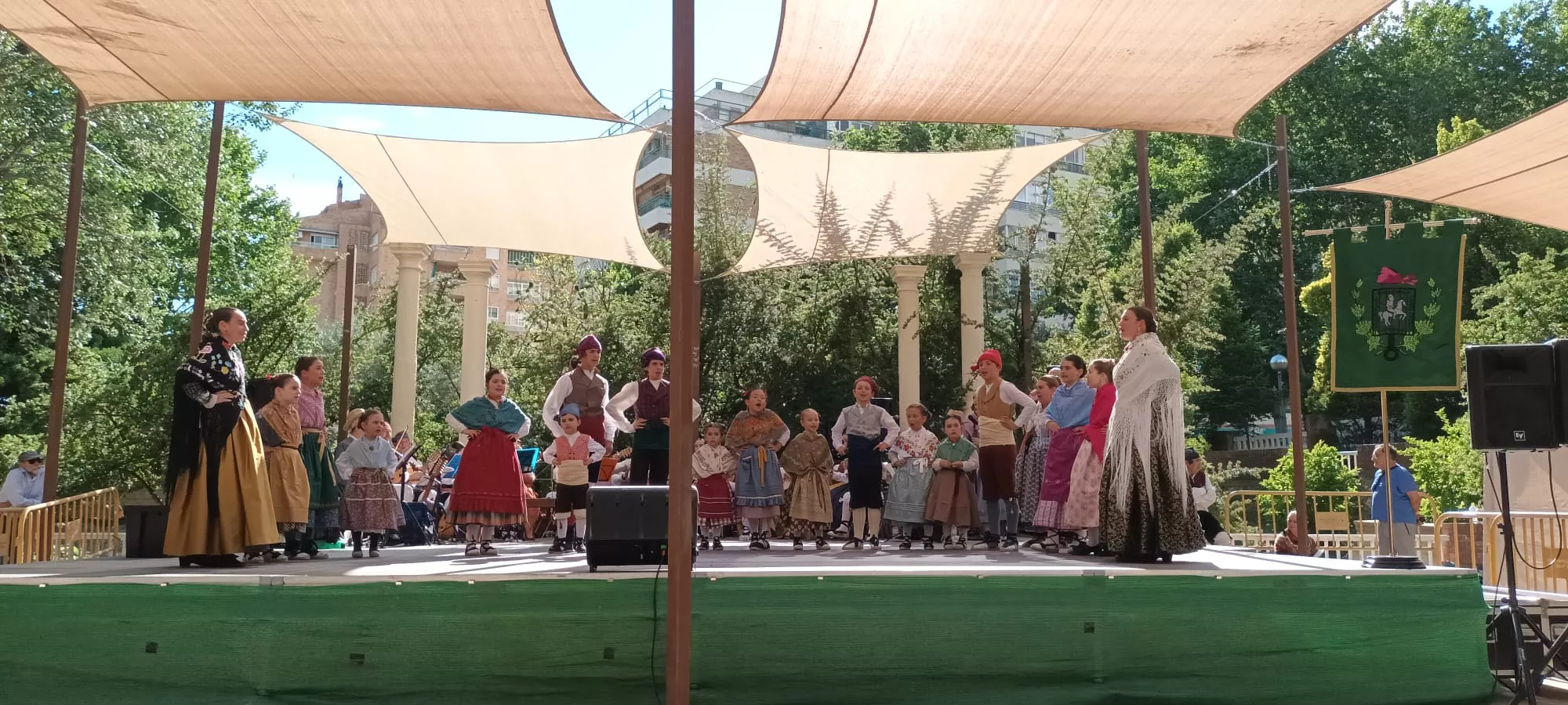 Agrupación Folklórica de Santa Cecilia en el Ciclo de Primavera 2024 