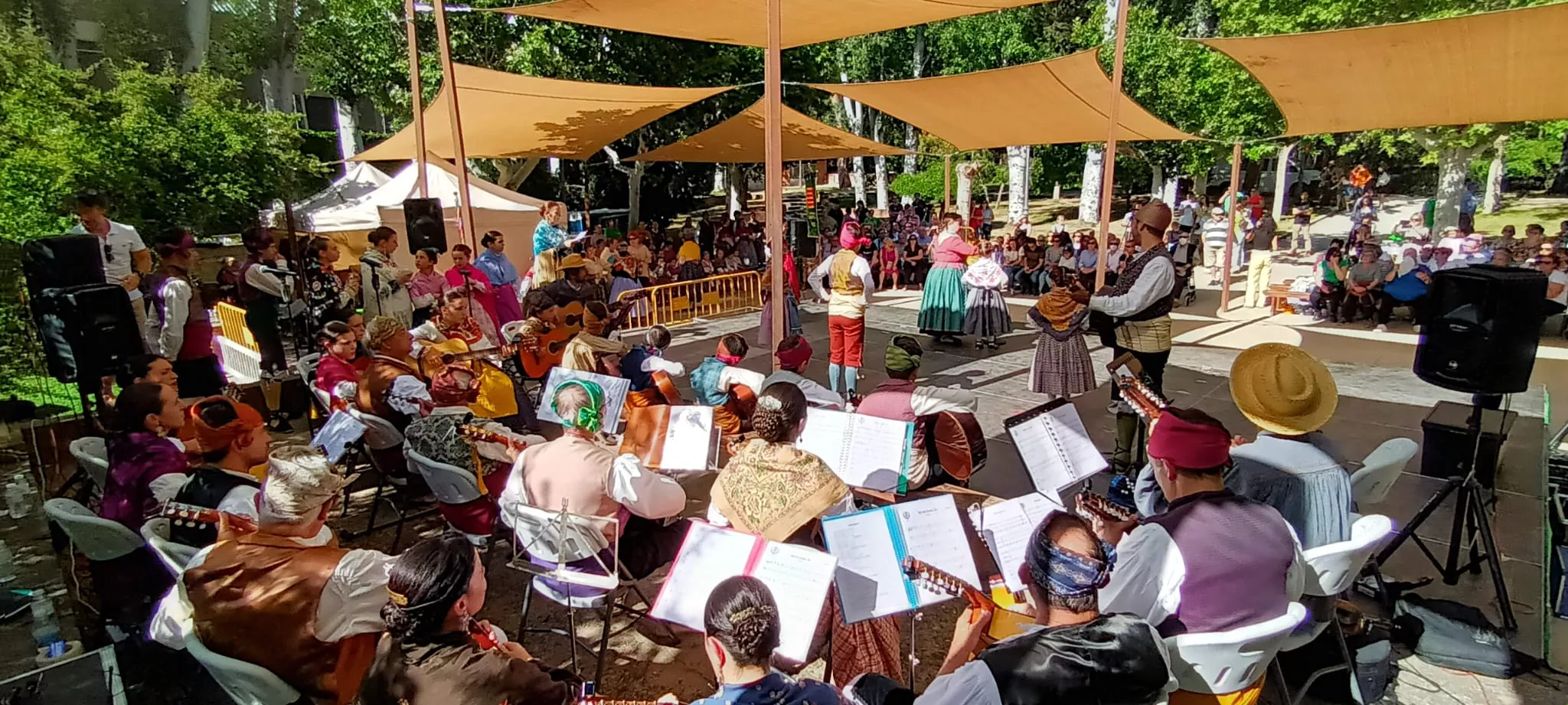 Agrupación Folklórica de Santa Cecilia en el Ciclo de Primavera 2024 