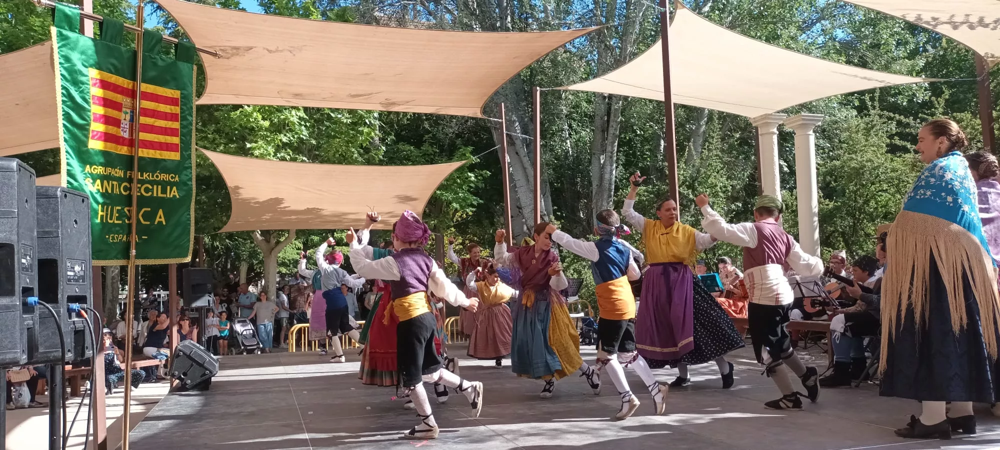 Agrupación Folklórica de Santa Cecilia en el Ciclo de Primavera 2024 