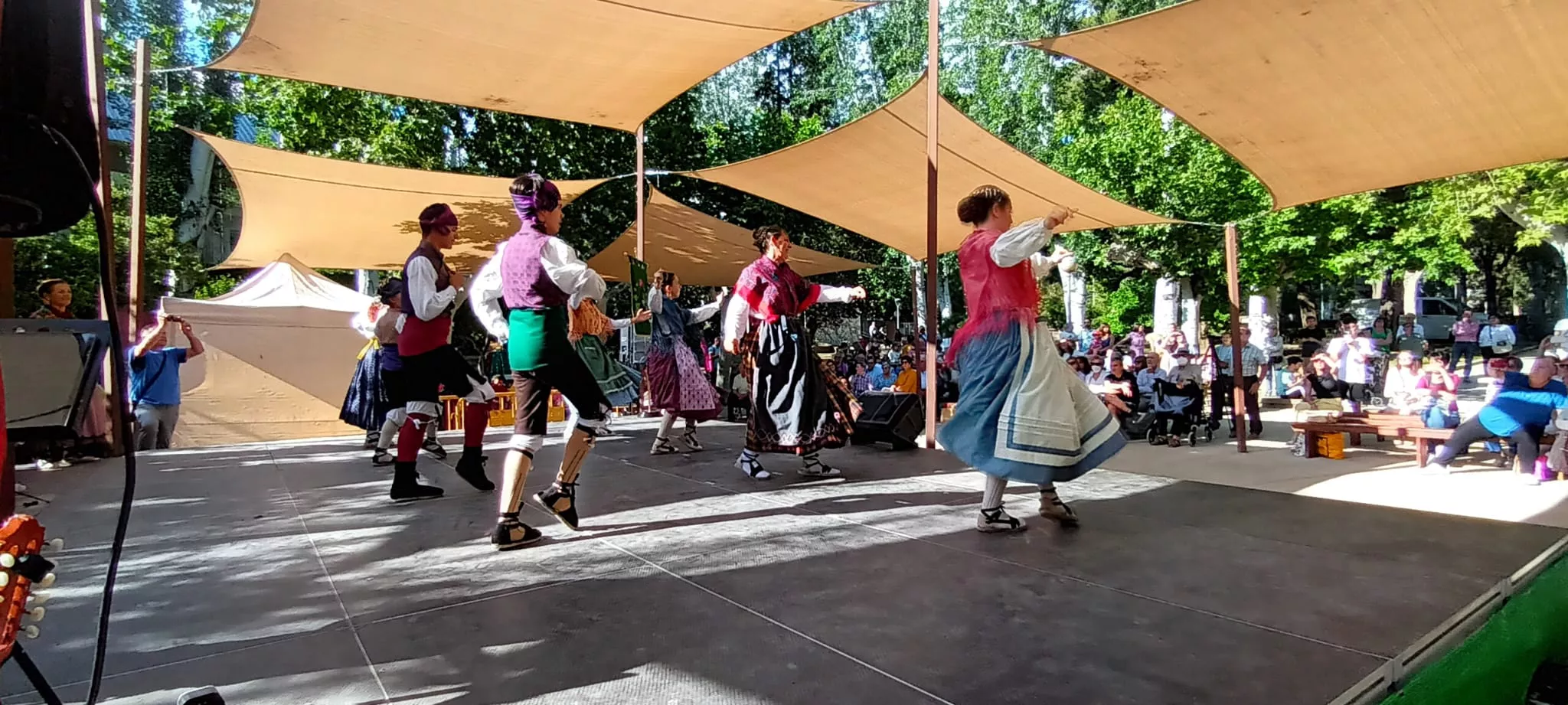 Agrupación Folklórica de Santa Cecilia en el Ciclo de Primavera 2024 