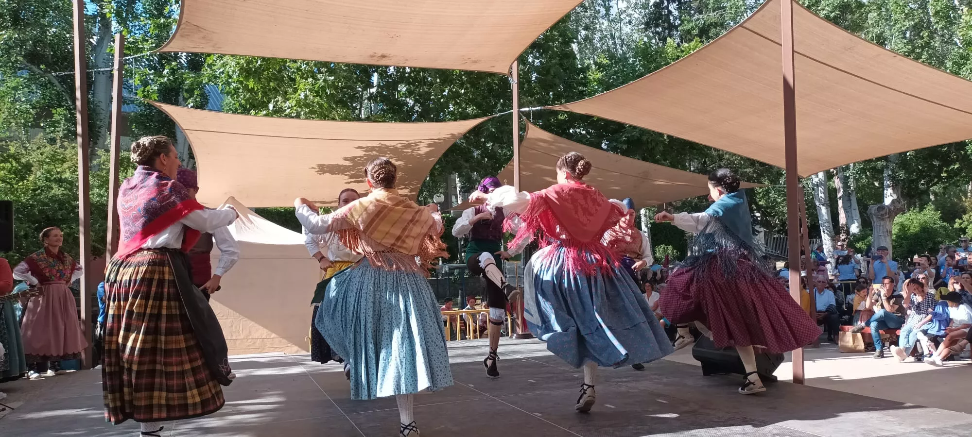 Agrupación Folklórica de Santa Cecilia en el Ciclo de Primavera 2024 