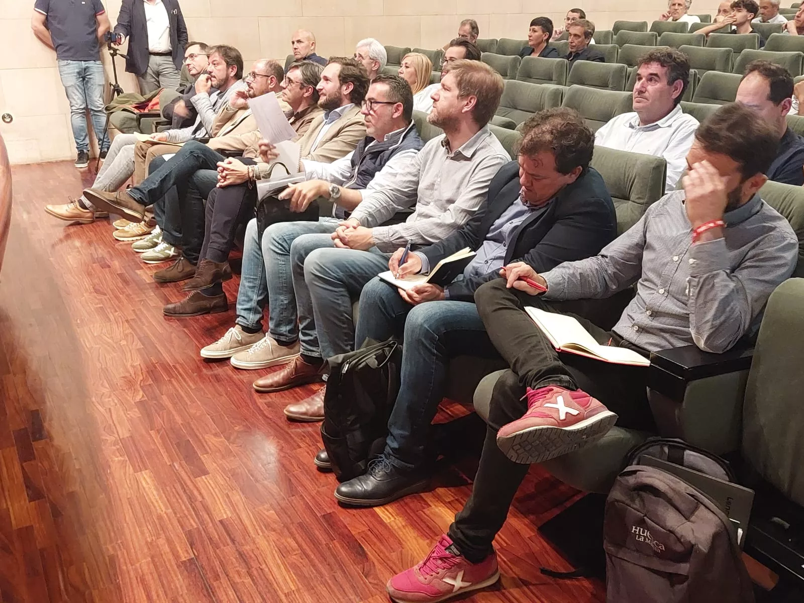 Debate sobre agricultura y ganadería de Aega