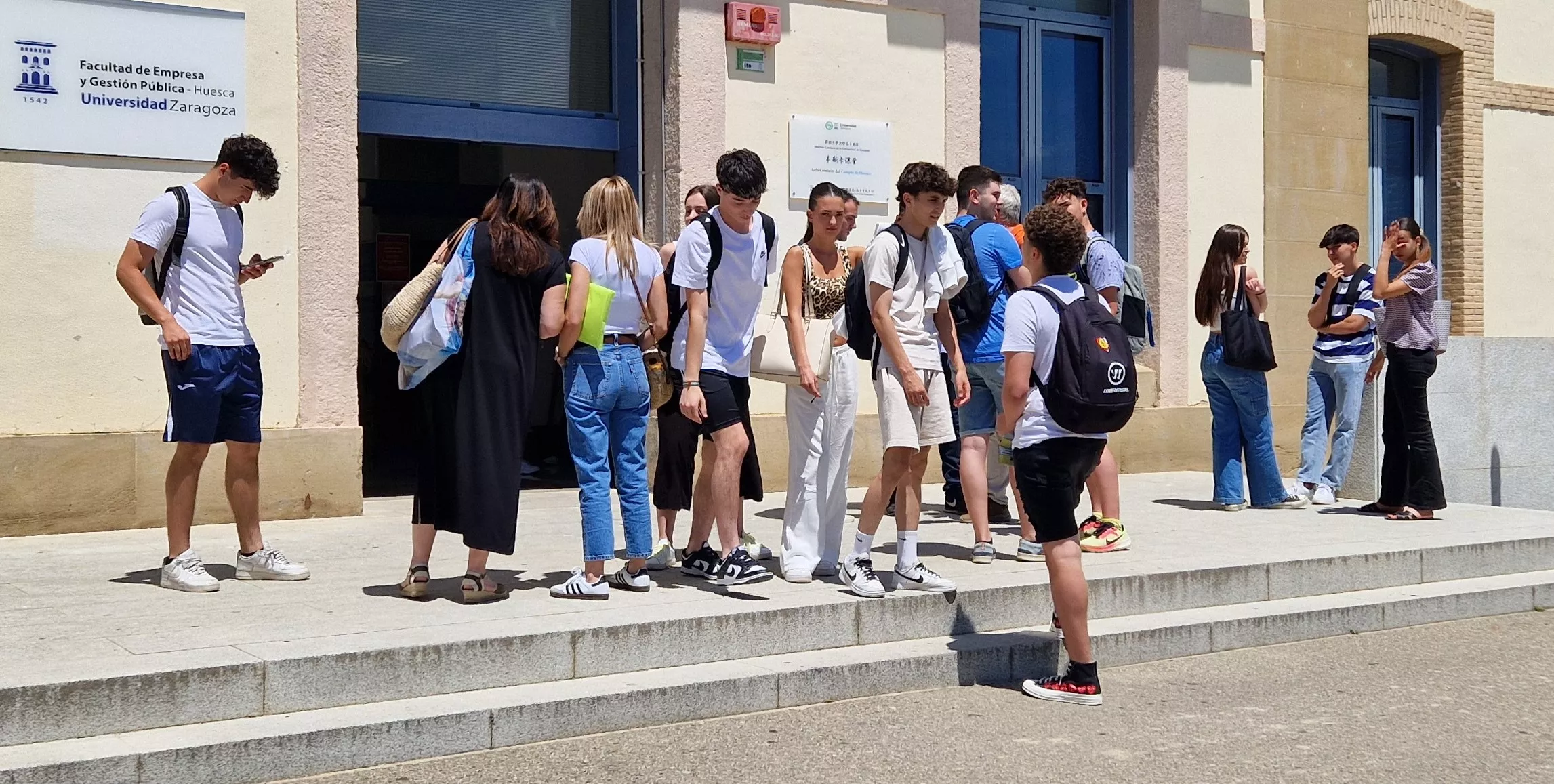 Inicio de la Evau 2024 en Huesca. Foto Myriam Martínez