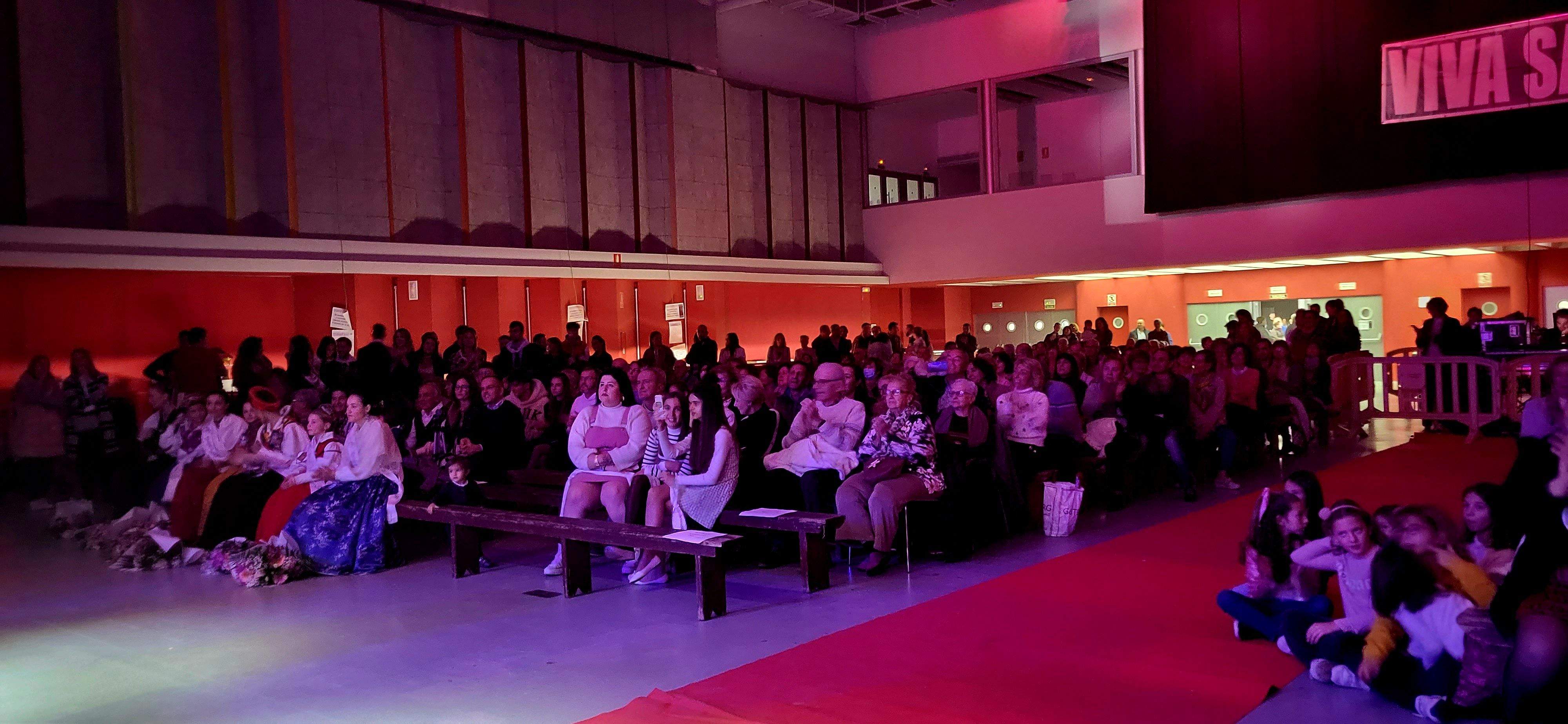 Presentación de las mairalesas del barrio de San Martín de Huesca 2022. Foto Myriam Martínez 