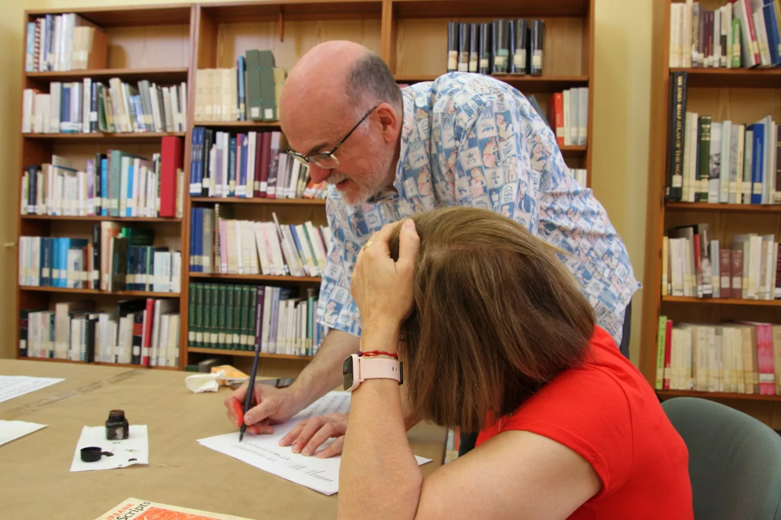 Taller de caligrafía en el Archivo Provincial de Huesca. Foto Carlos Neofato 