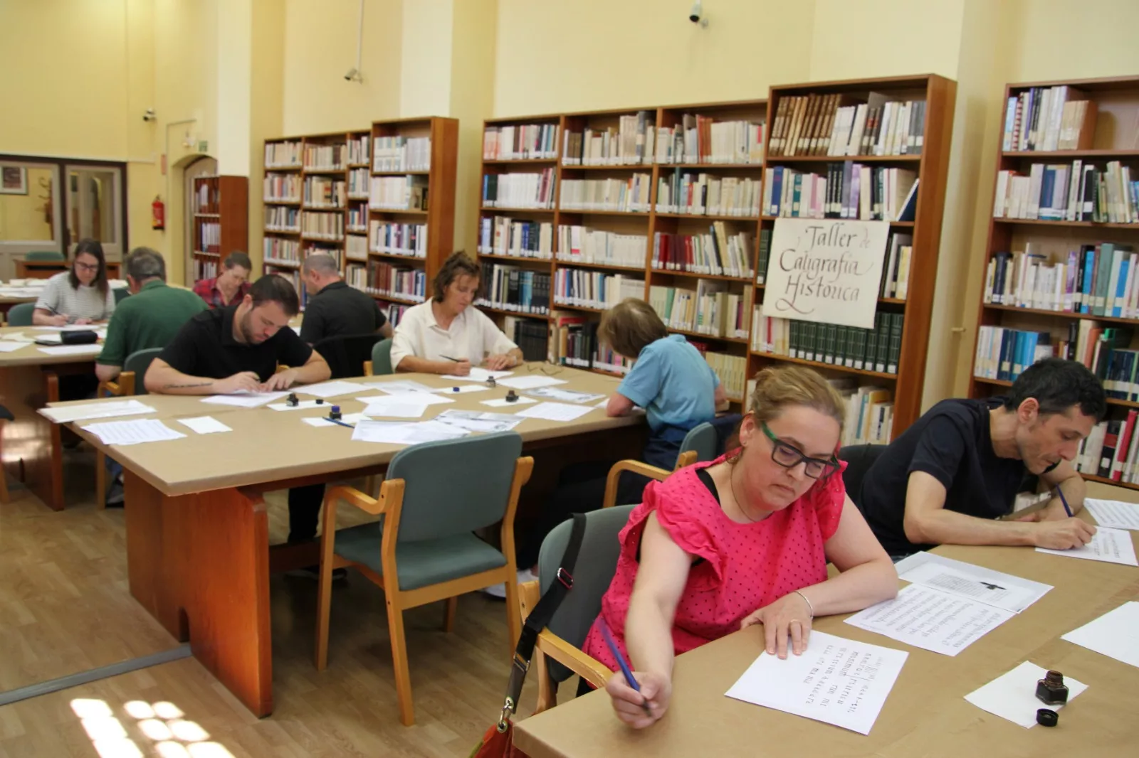 Taller de caligrafía en el Archivo Provincial de Huesca. Foto Carlos Neofato 