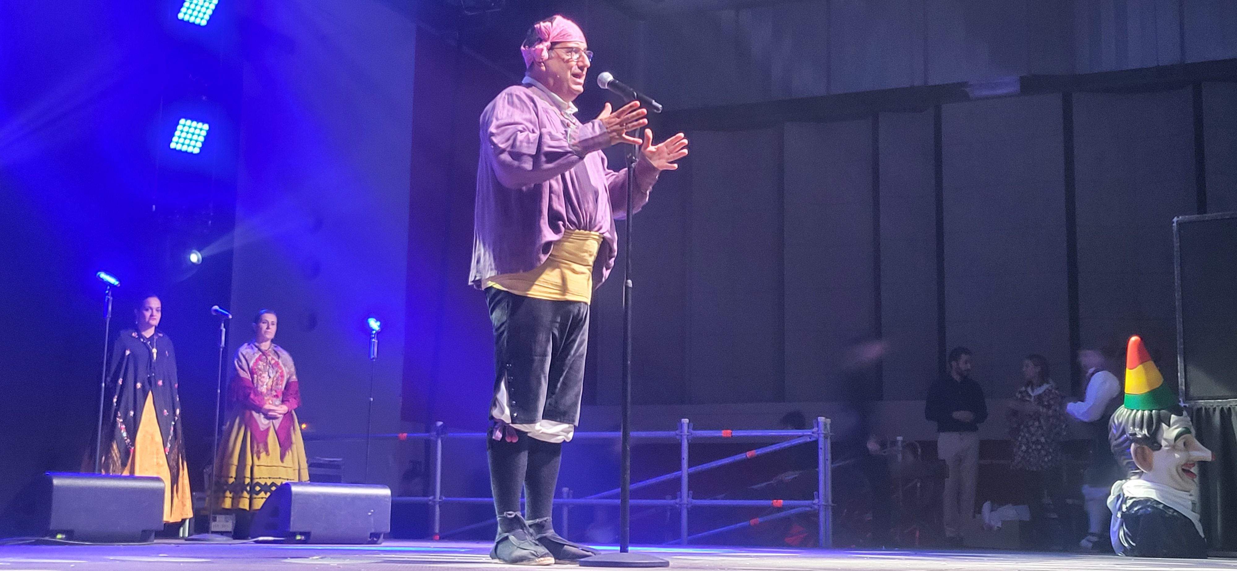 Presentación de las mairalesas del barrio de San Martín de Huesca 2022. Foto Myriam Martínez 