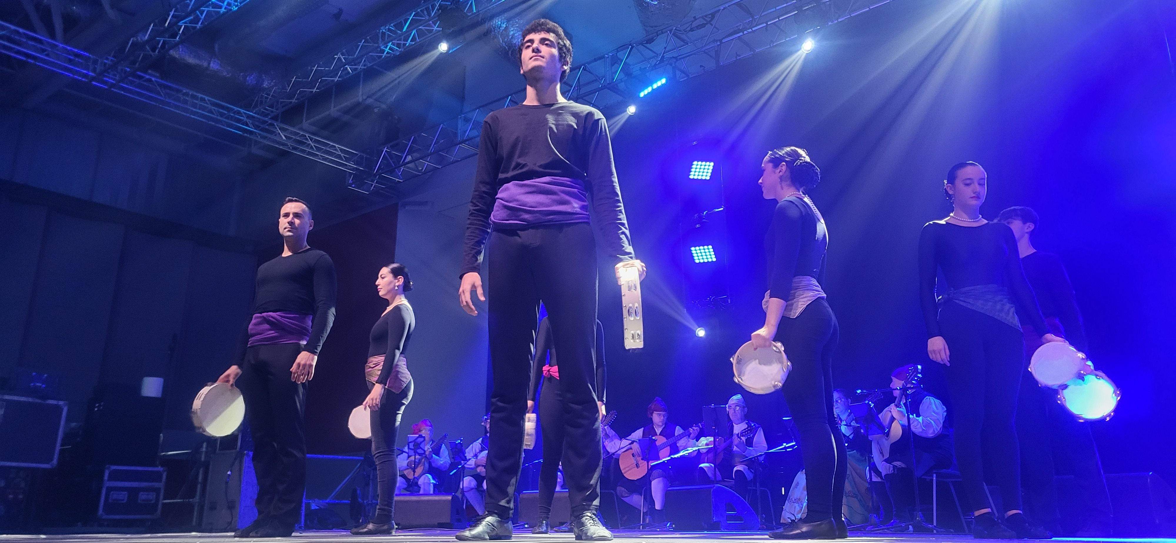 Presentación de las mairalesas del barrio de San Martín de Huesca 2022. Foto Myriam Martínez 