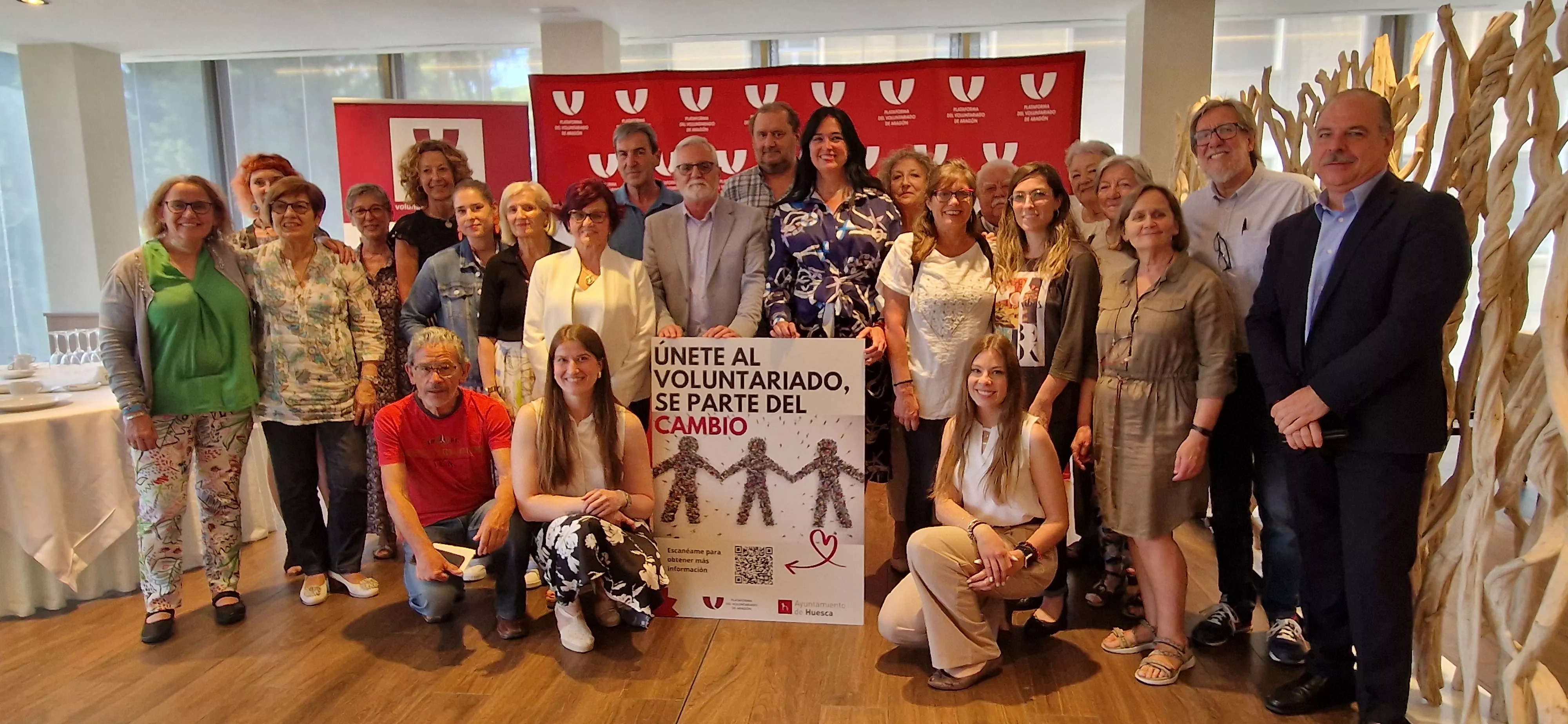 Participantes en la reunión de la Plataforma del Voluntariado y el Ayuntamiento de Huesca. Foto Myriam Martínez
