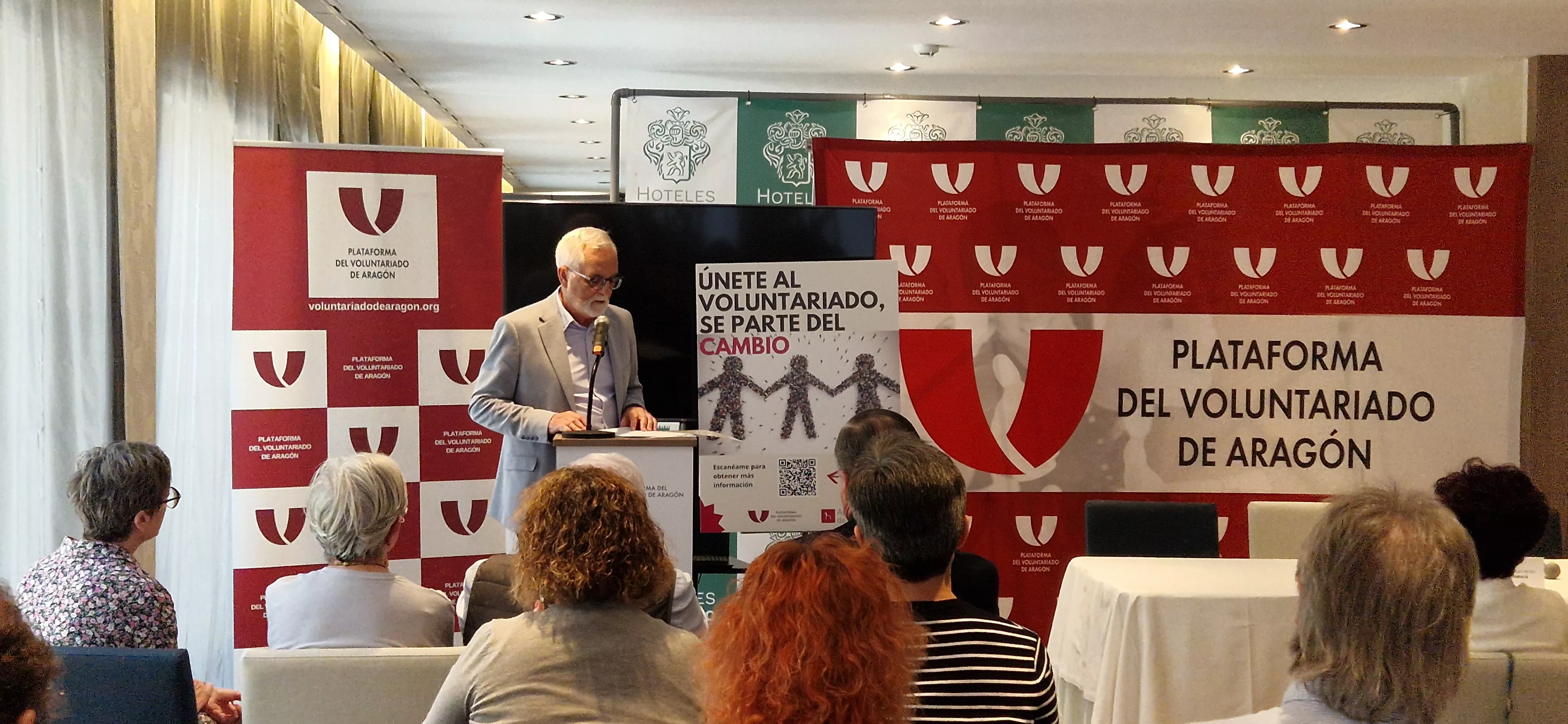 Juan Hidalgo, dirigiéndose a los asistentes. Foto Myriam Martínez