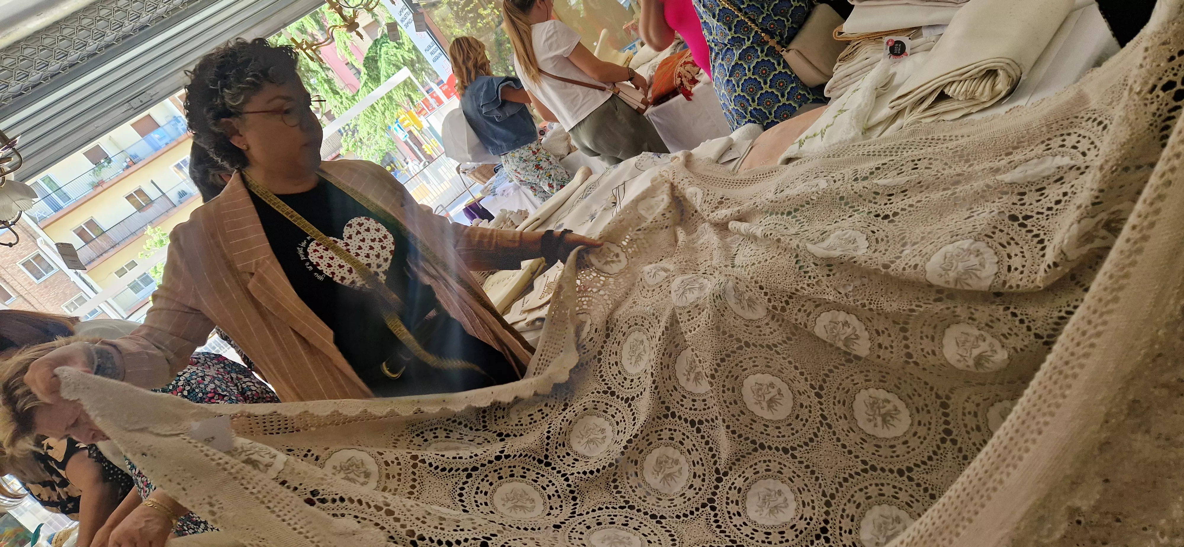 Rastrillo de Trobada Muebles junio de 2024. Foto Myriam Martínez