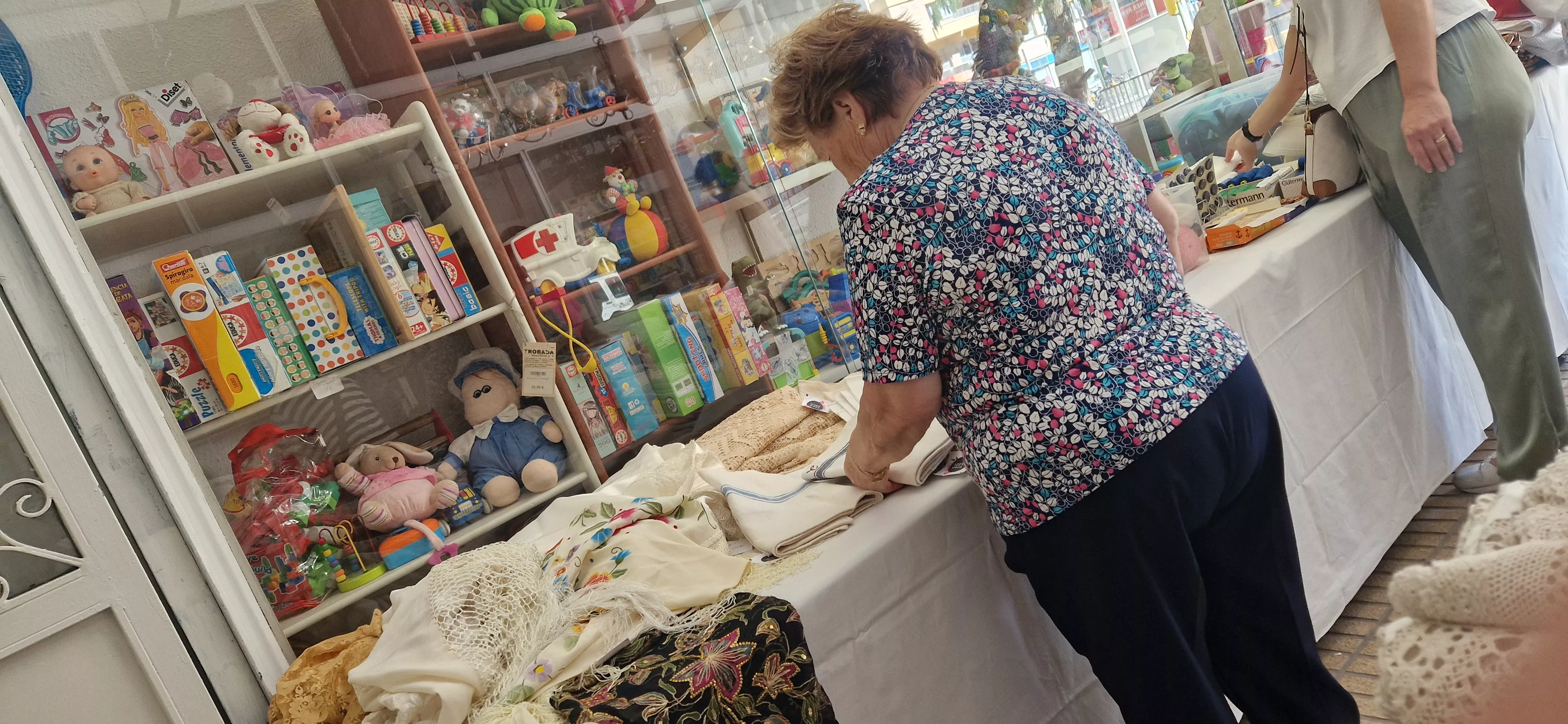 Rastrillo de Trobada Muebles junio de 2024. Foto Myriam Martínez